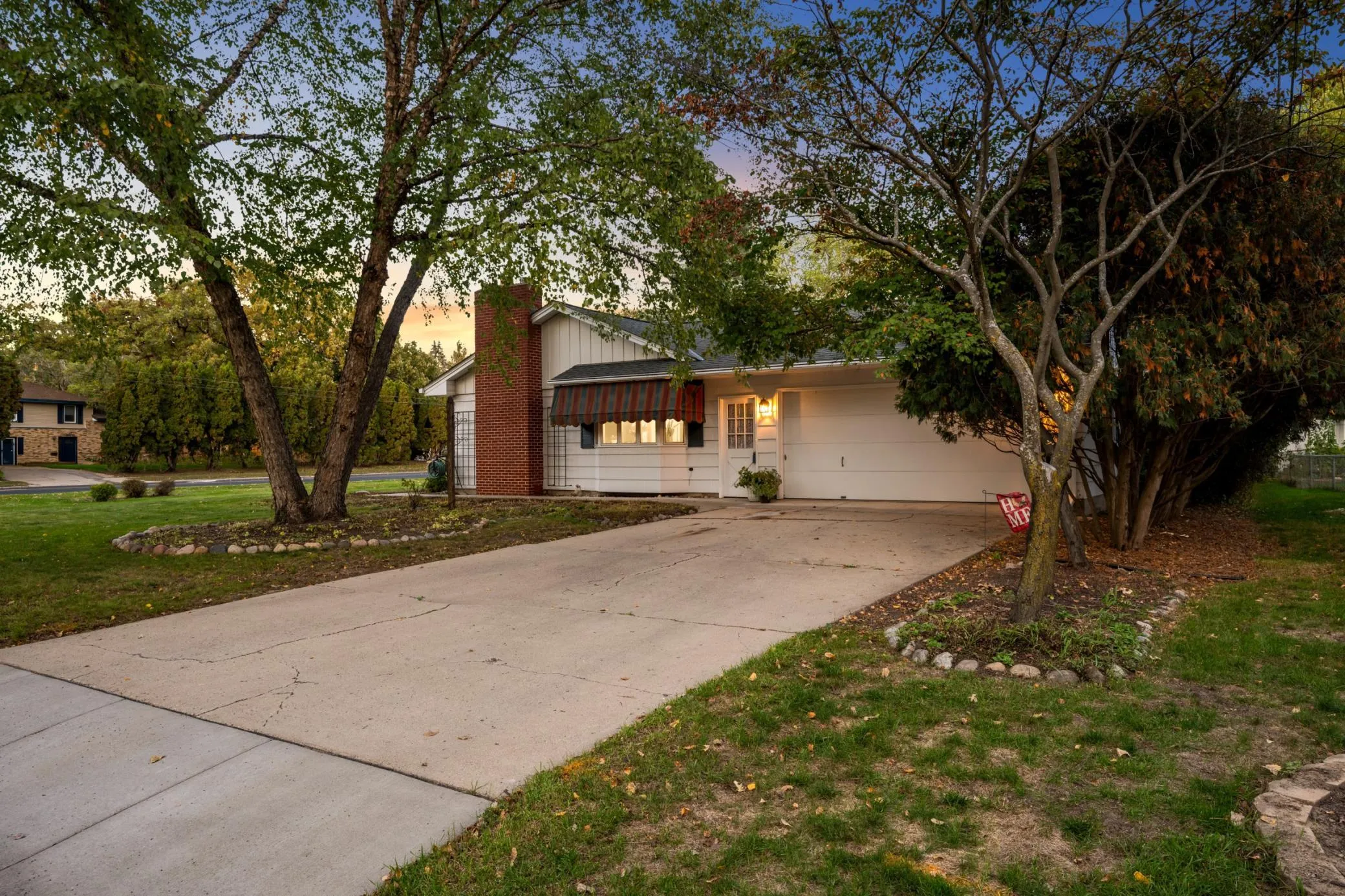 Photo 5 of 4617 W 90th Street