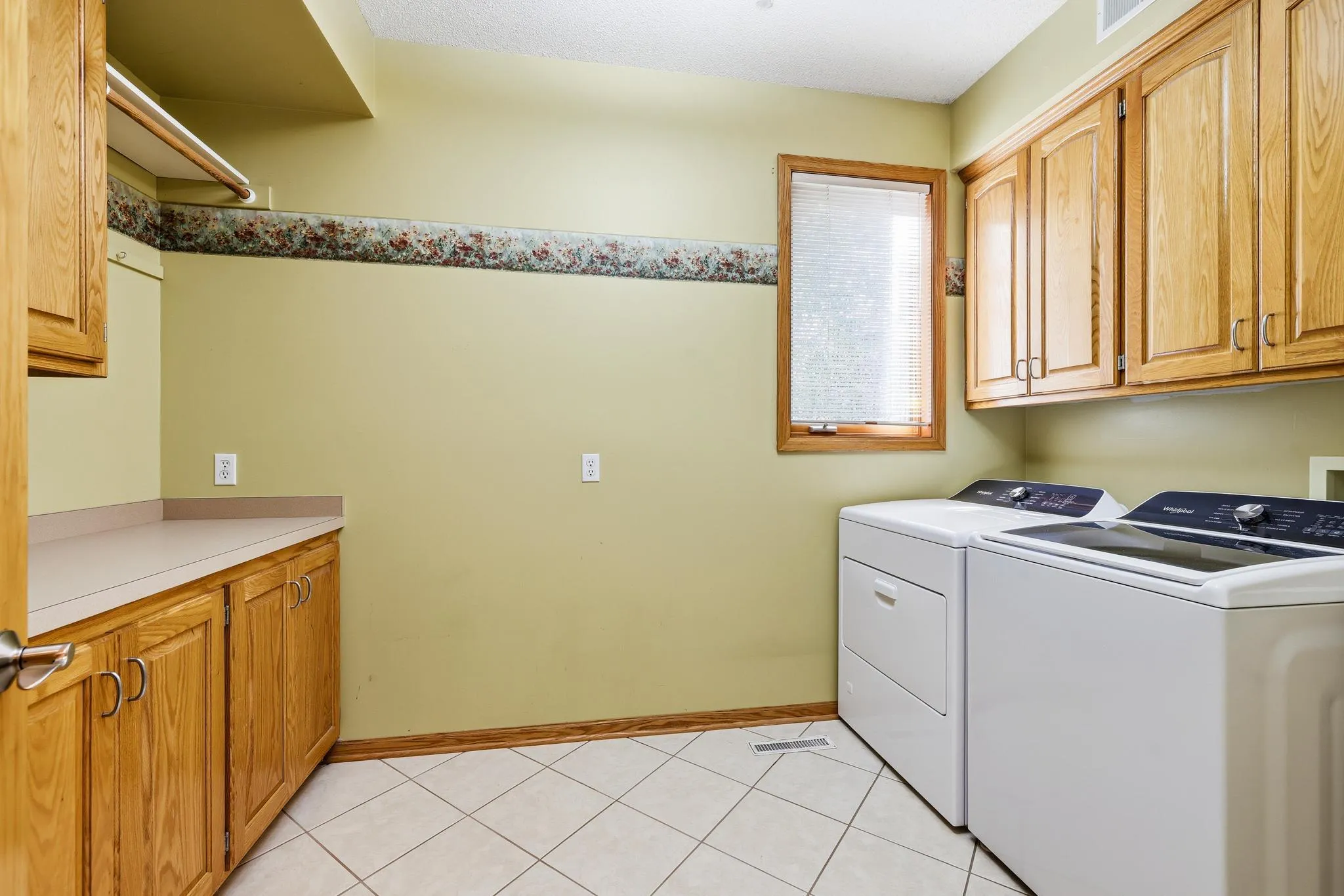 Photo 17 of 13144 Palisade Ne Street