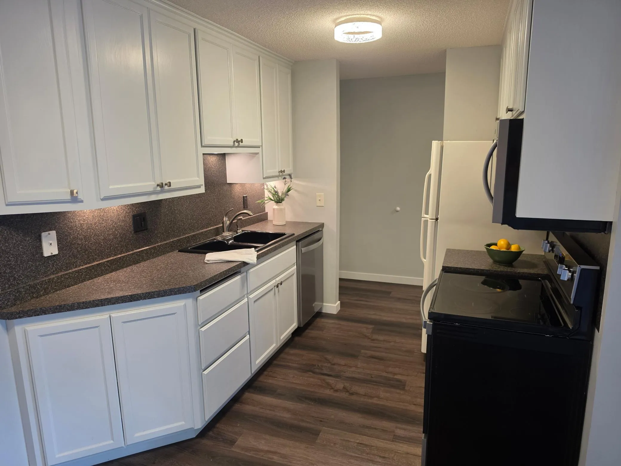 Photo 5 of 401 E Burnsville Parkway Unit 124
