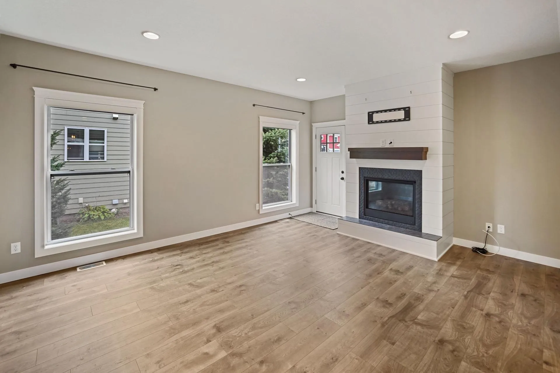 Photo 8 of 316 Prairie S Way