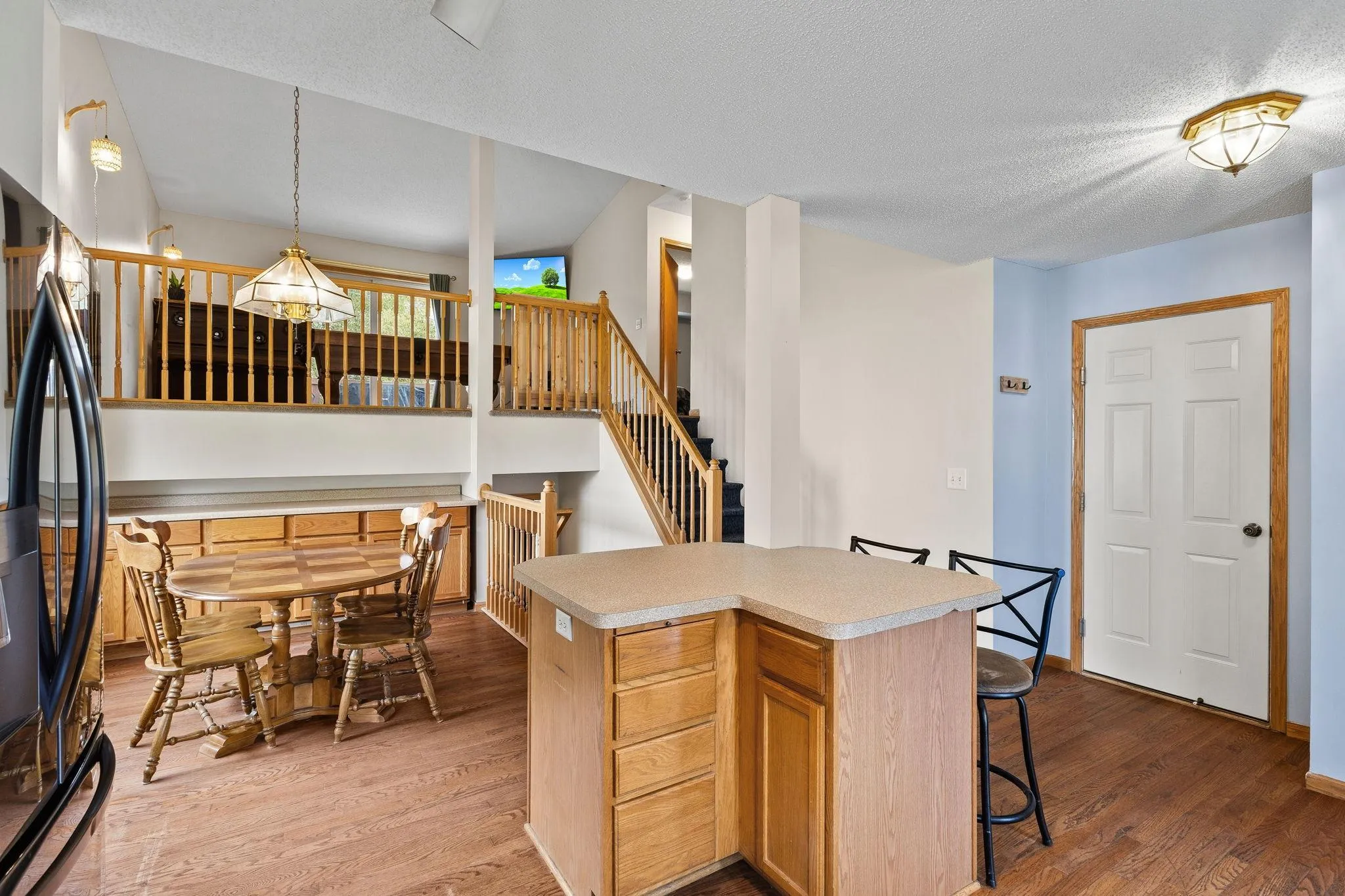 Photo 11 of 30731 Redding Avenue