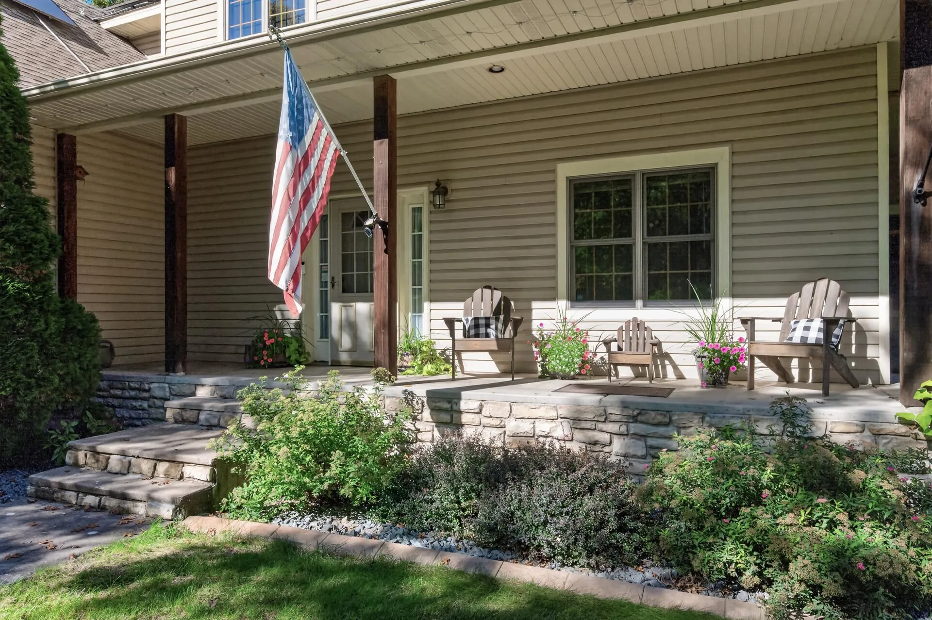 Photo 4 of 5380 245th Street