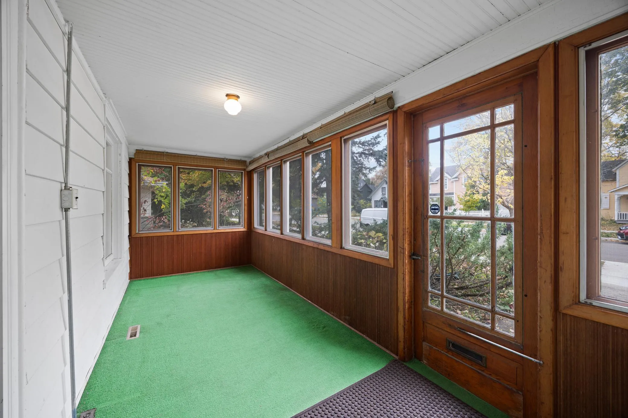 Photo 4 of 245 8th N Avenue