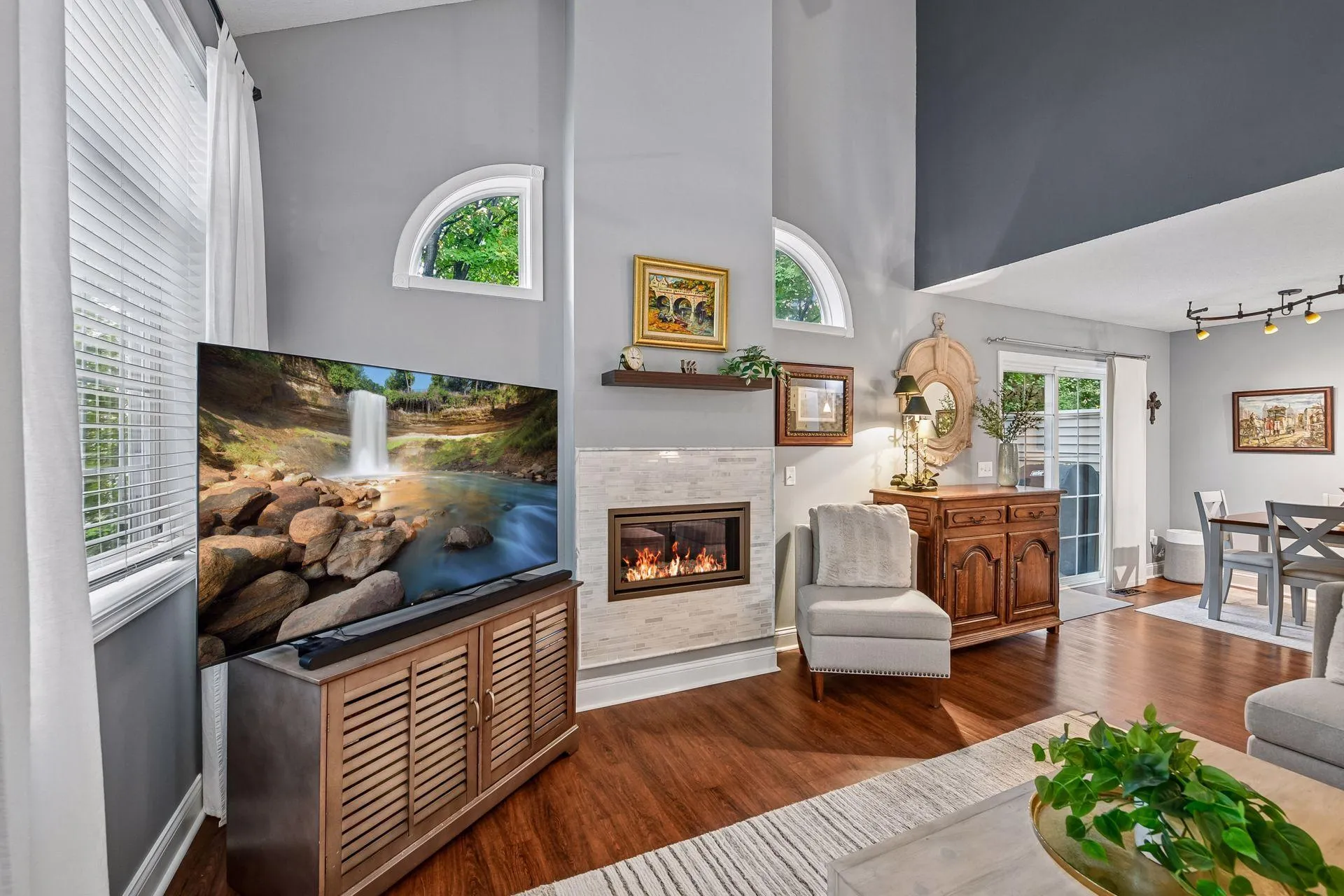 Photo 5 of 18185 Warbler Lane