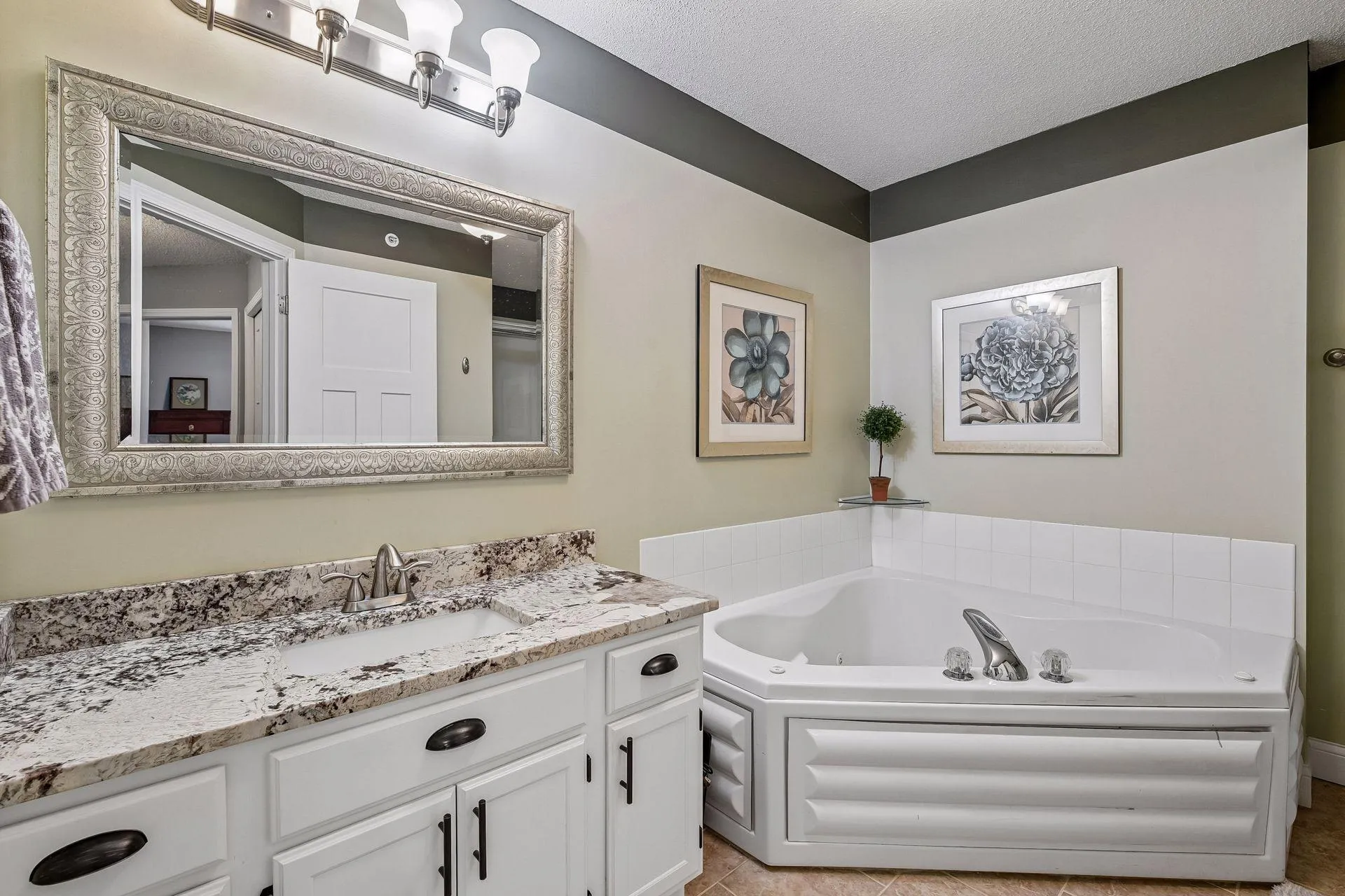 Photo 22 of 18185 Warbler Lane
