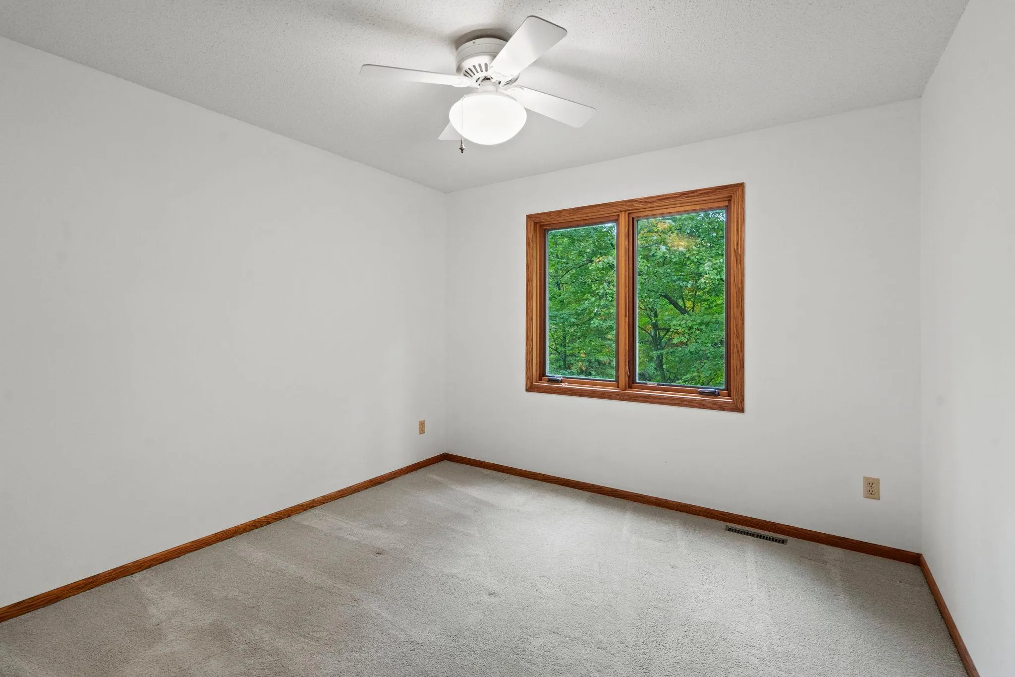 Photo 36 of 16090 Morgan N Avenue