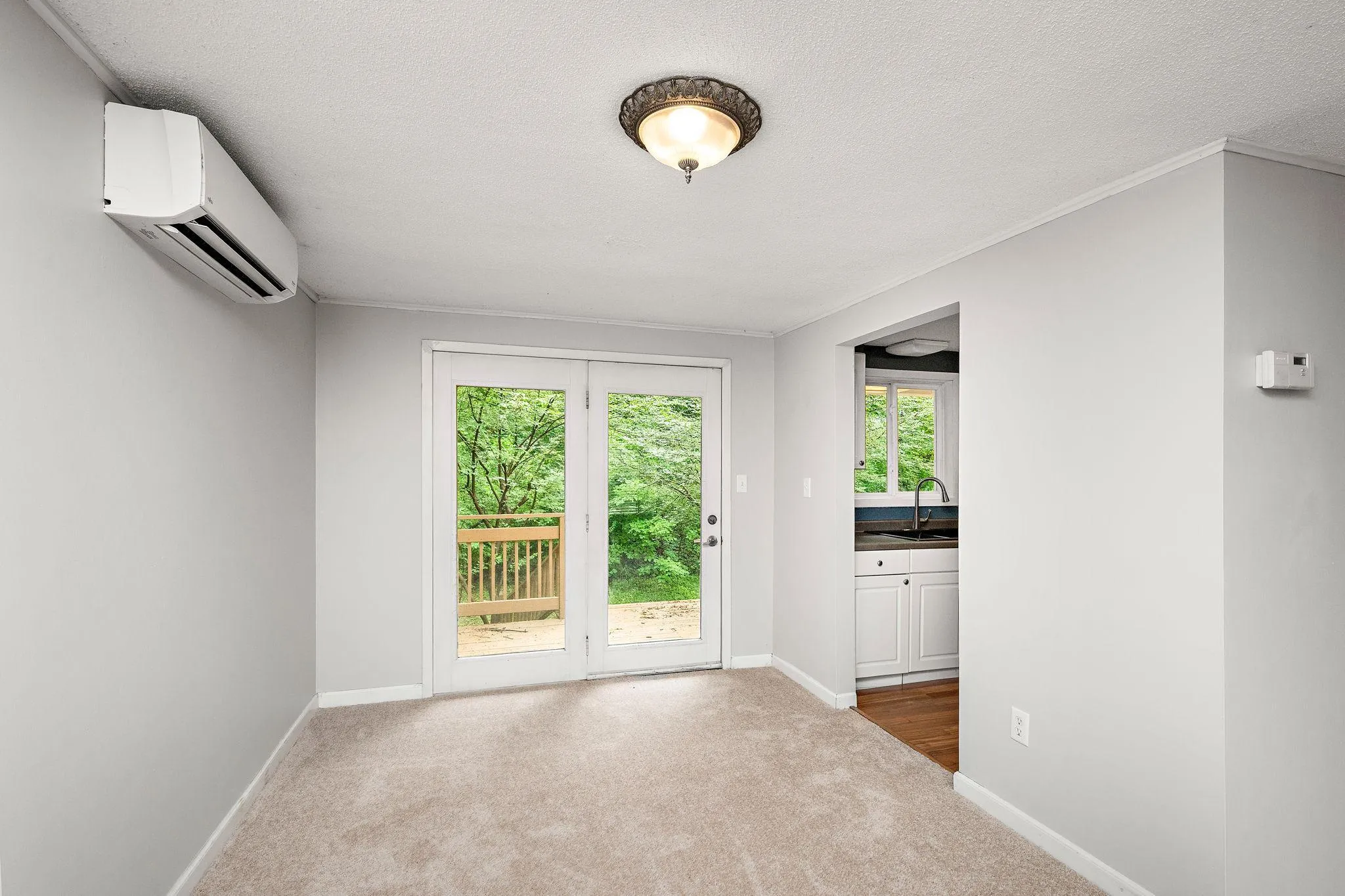 Photo 12 of 5200 Greenwood Circle