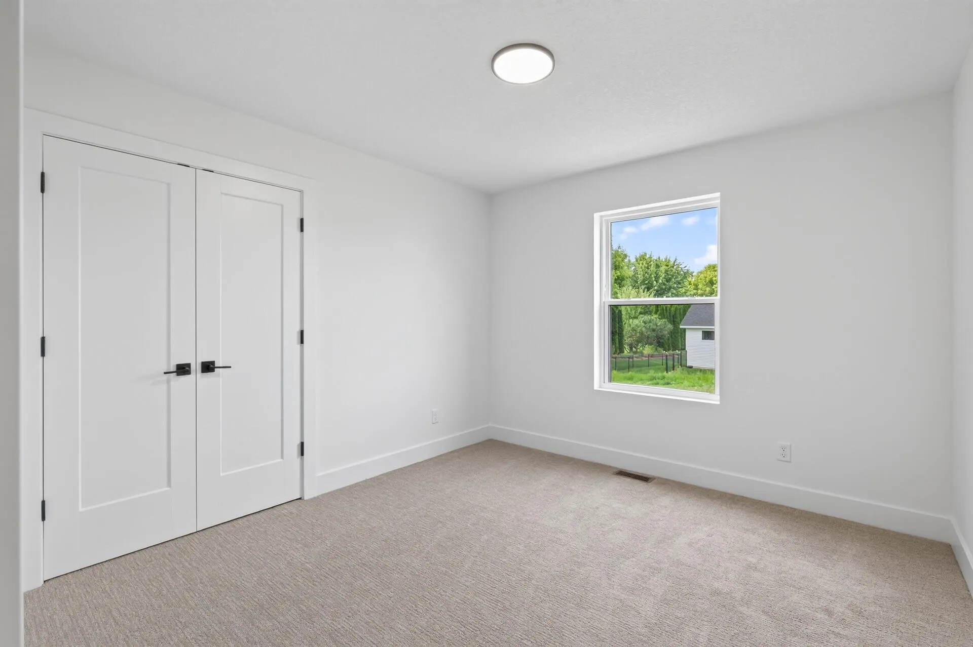 Photo 34 of 9935 14th Ne Circle