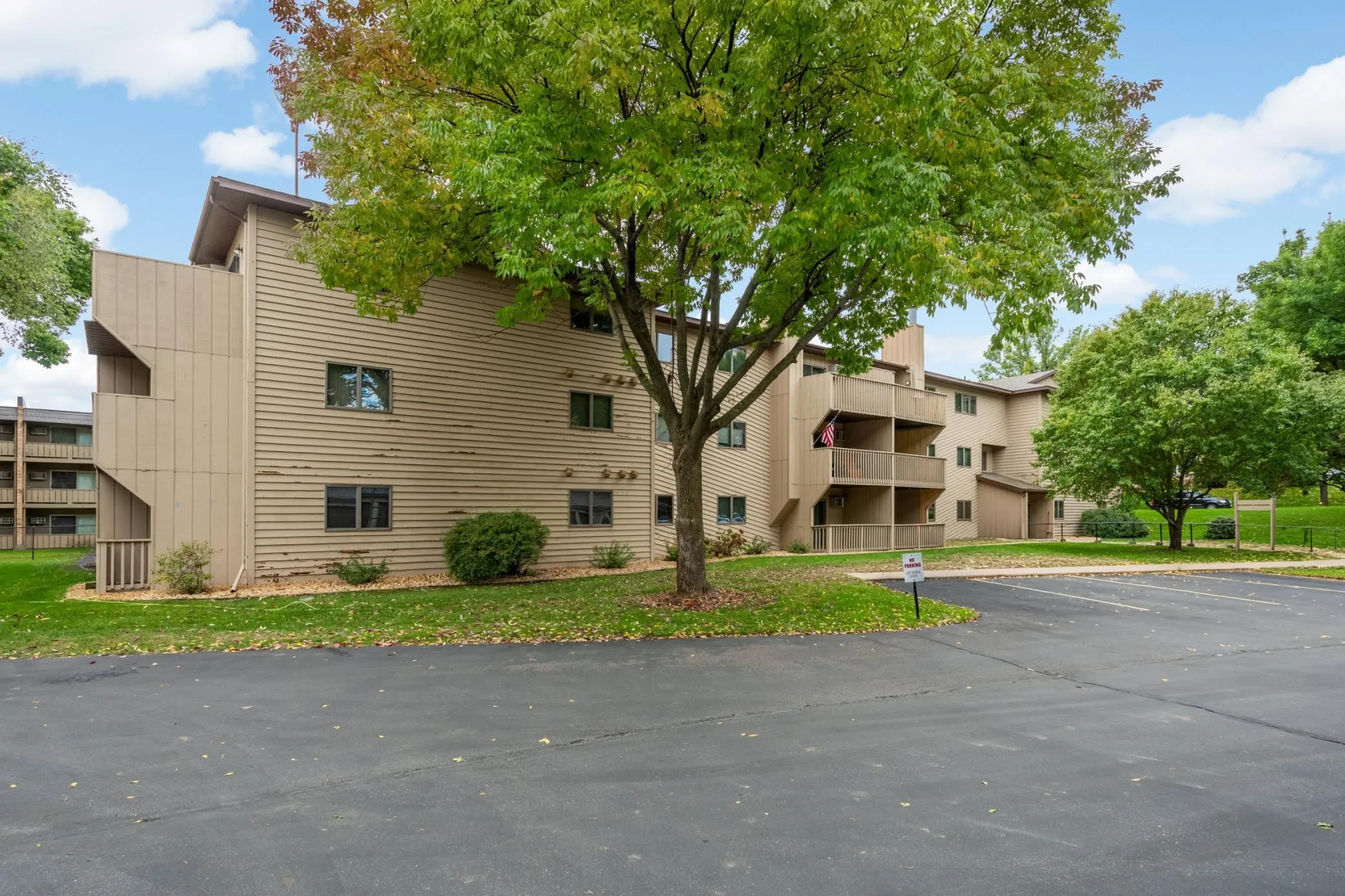 Photo 24 of 925 Bahls Drive Unit 307