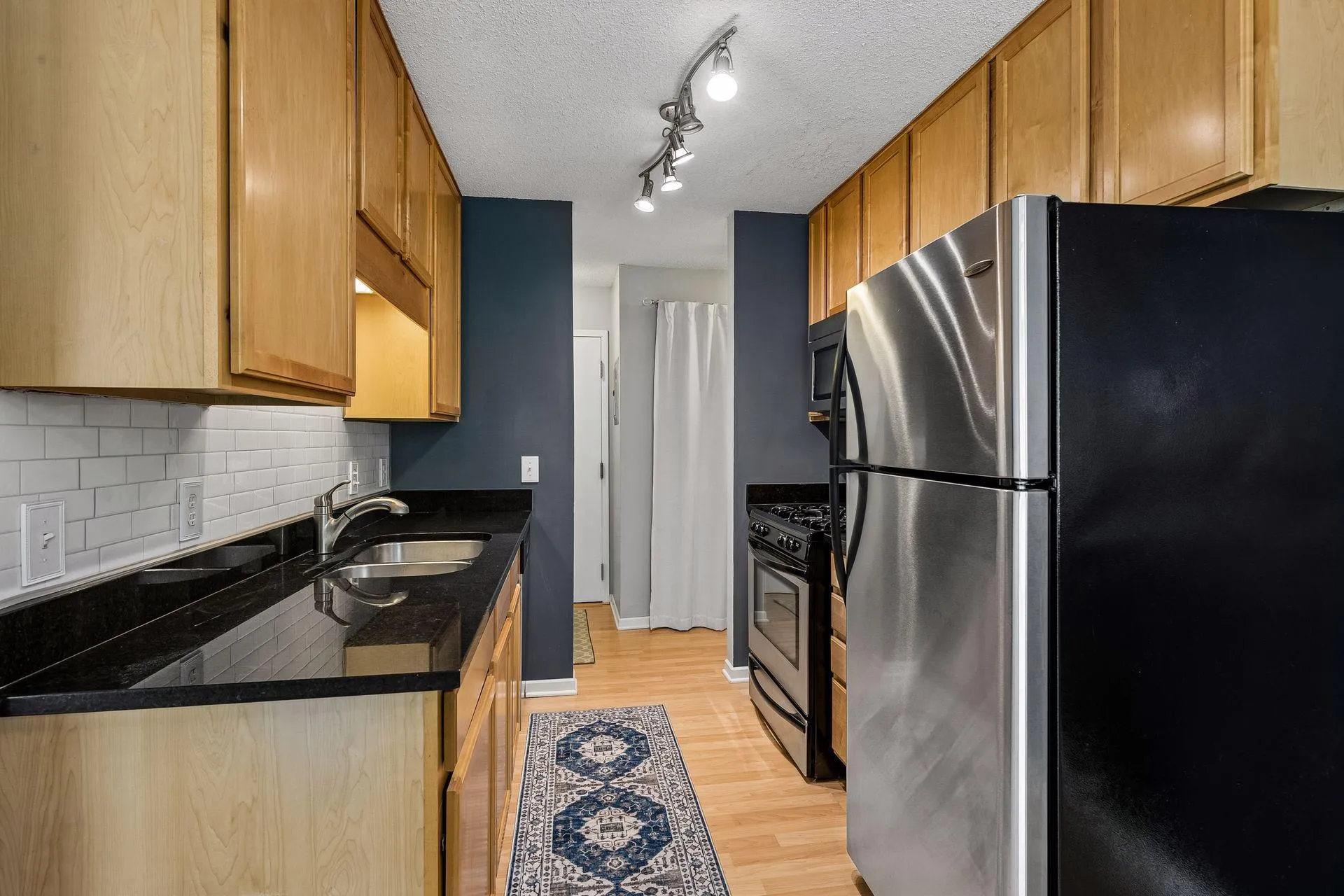 Photo 8 of 3540 Hennepin Avenue Unit 210