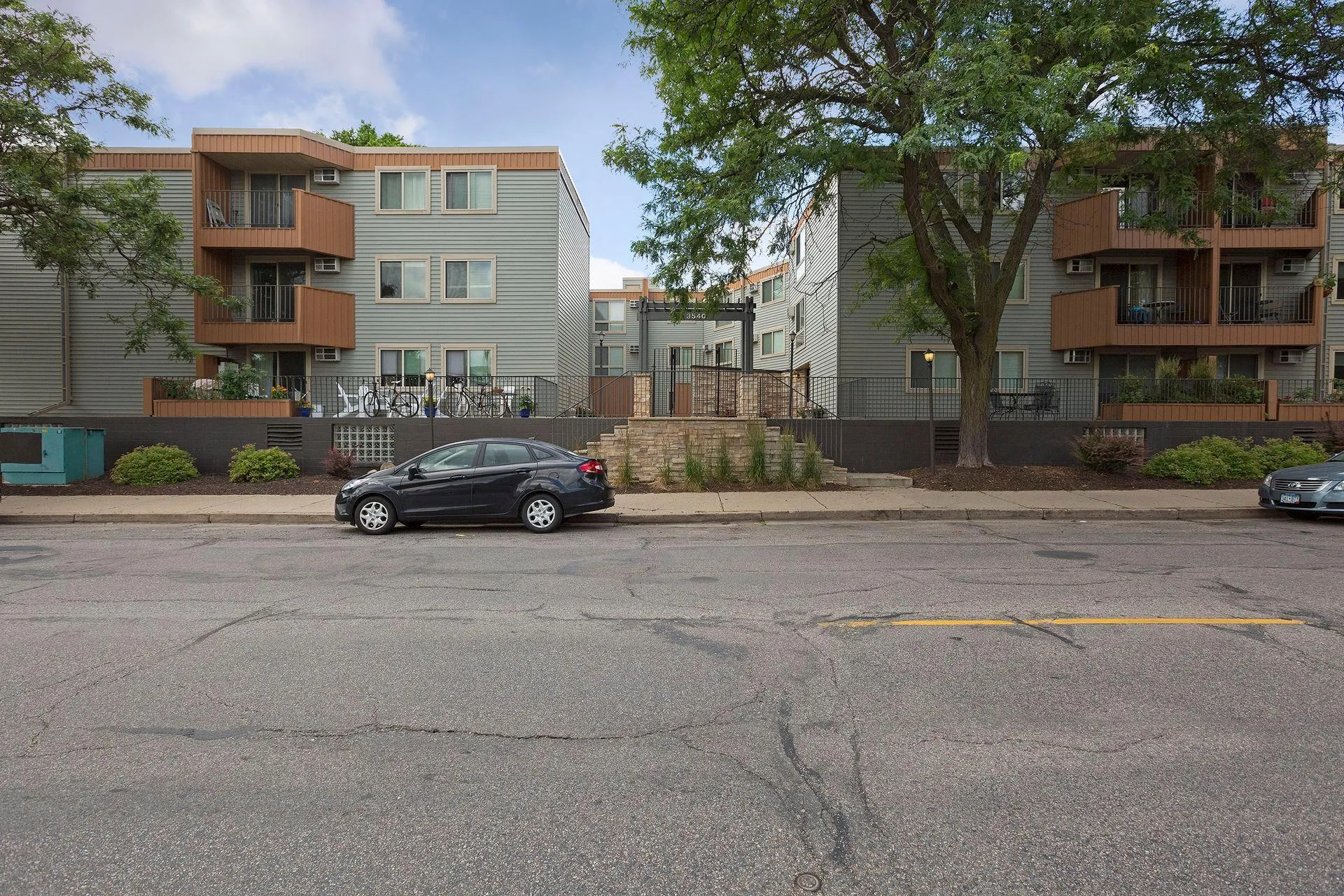 Photo 14 of 3540 Hennepin Avenue Unit 210