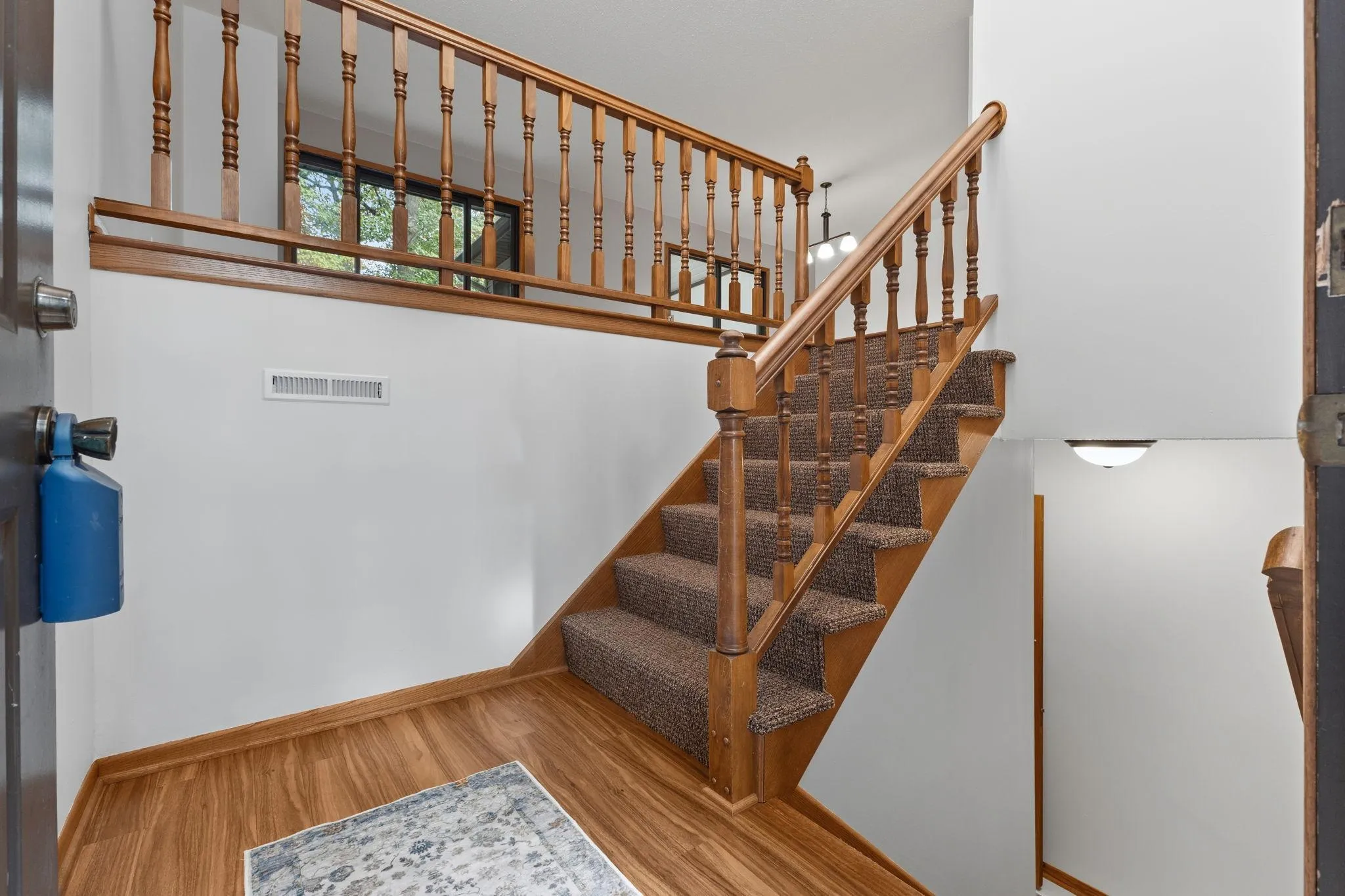 Photo 5 of 109 South Drive Unit Unit E