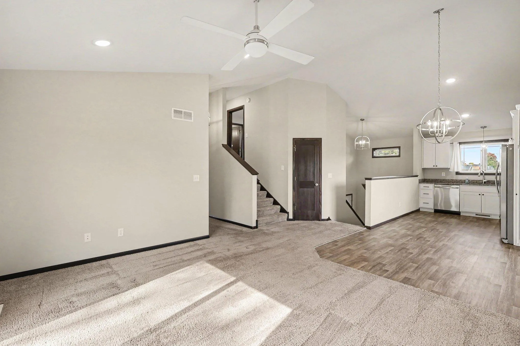 Photo 7 of 1165 Filkins Street