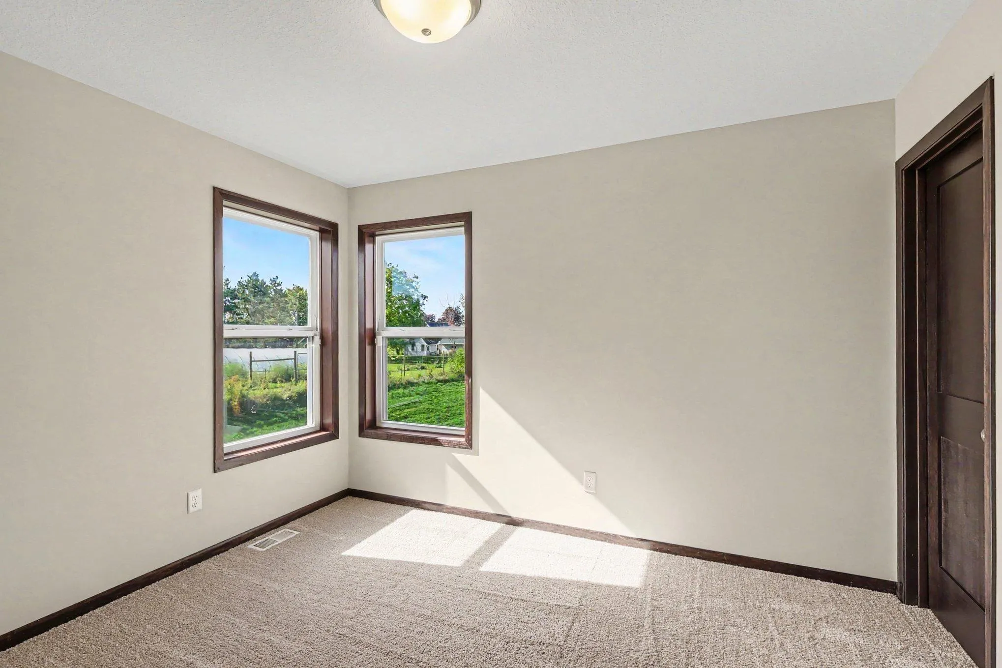 Photo 9 of 1165 Filkins Street