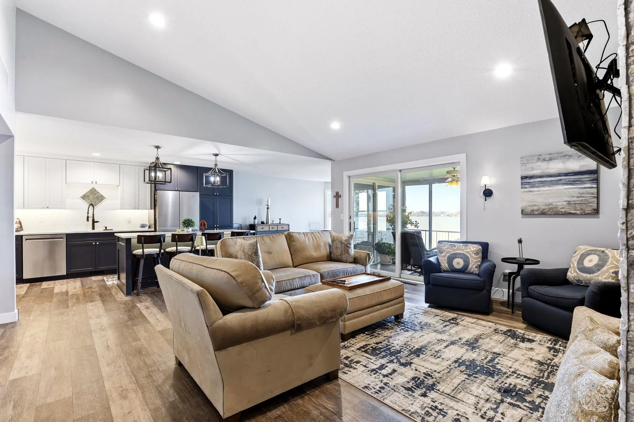 Photo 8 of 887 8th Se Avenue Unit D