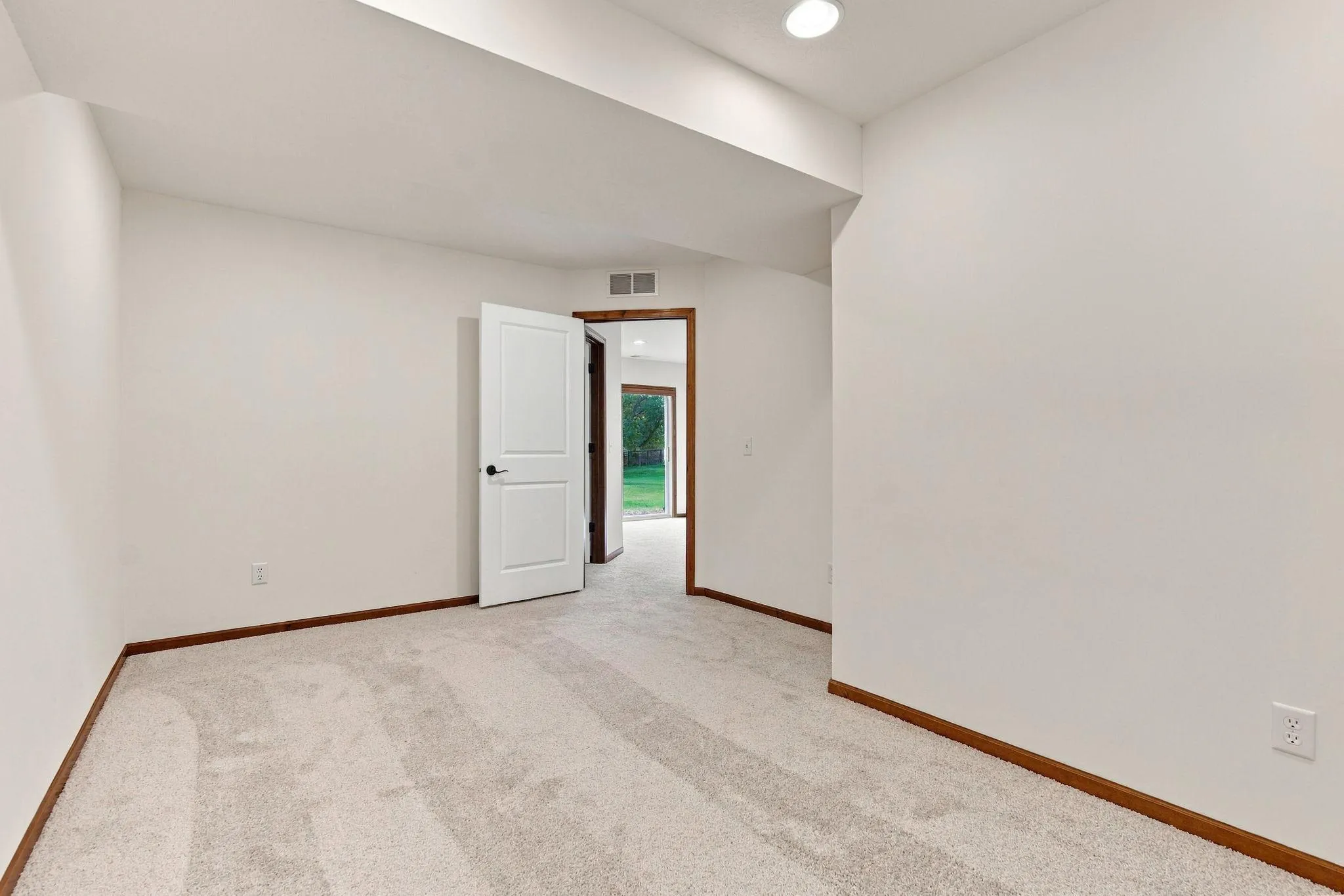 Photo 33 of 6813 67th Ne Street