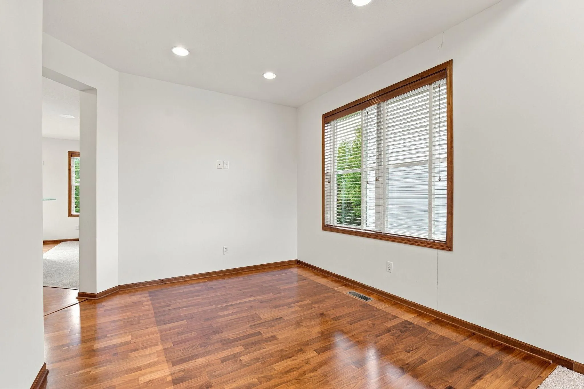 Photo 3 of 6813 67th Ne Street