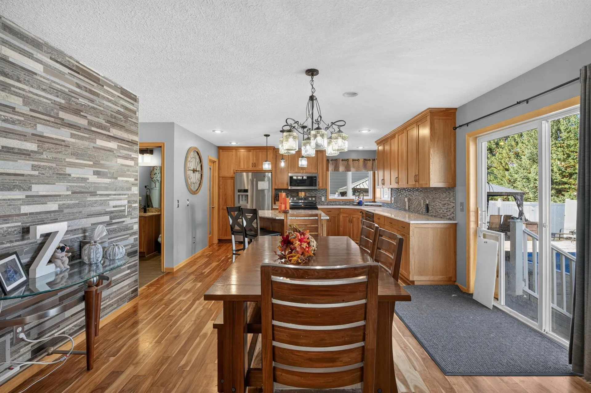 Photo 9 of 738 Greten Lane