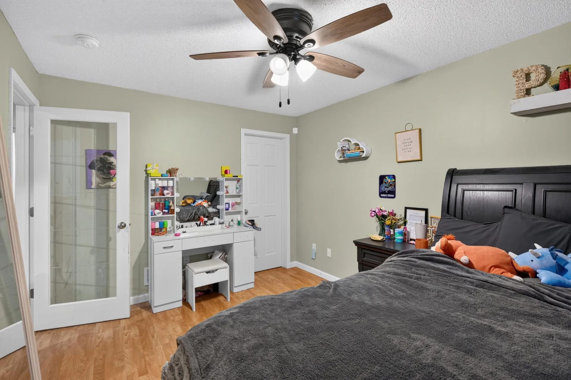 Photo 41 of 738 Greten Lane