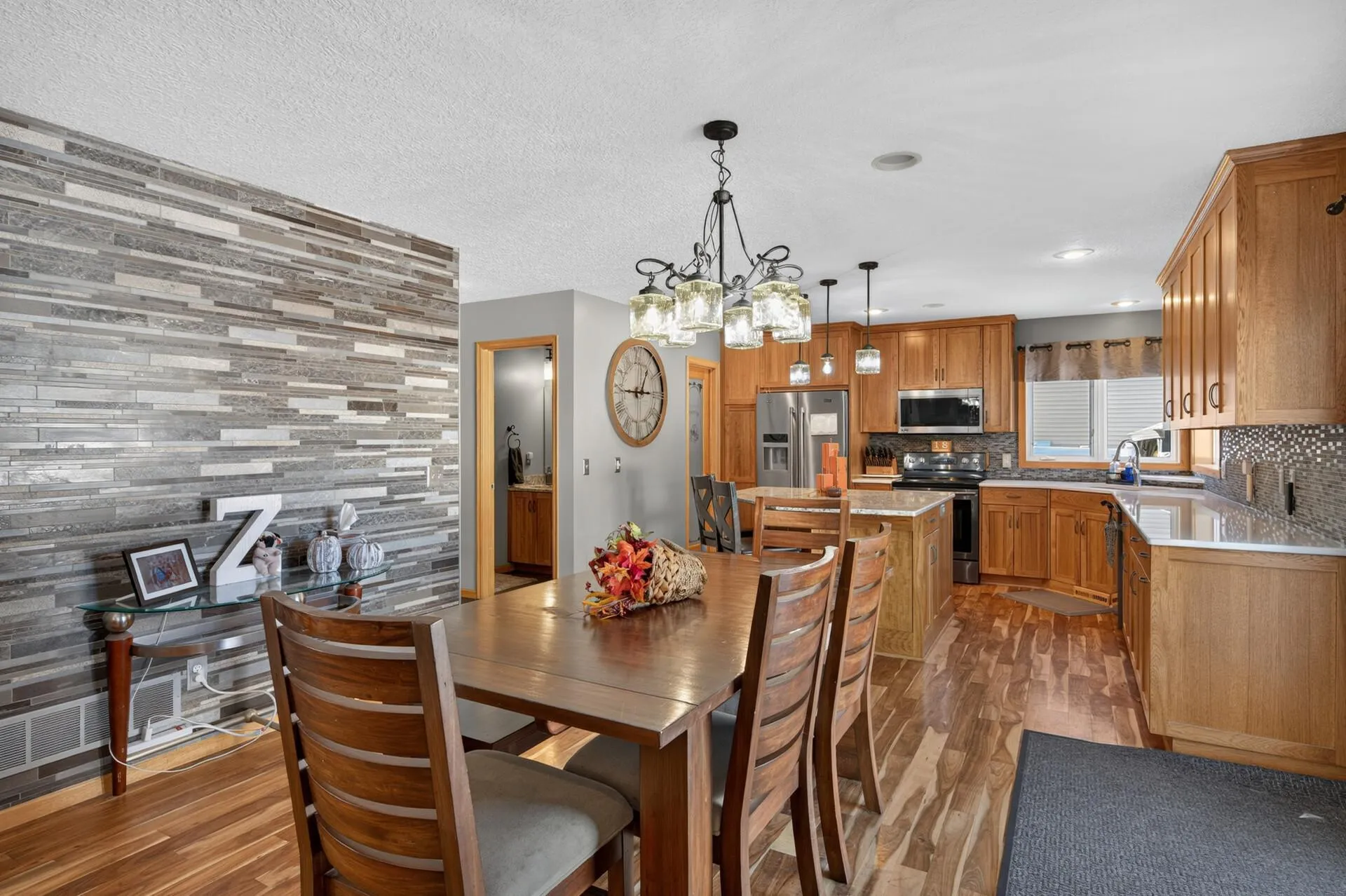 Photo 10 of 738 Greten Lane