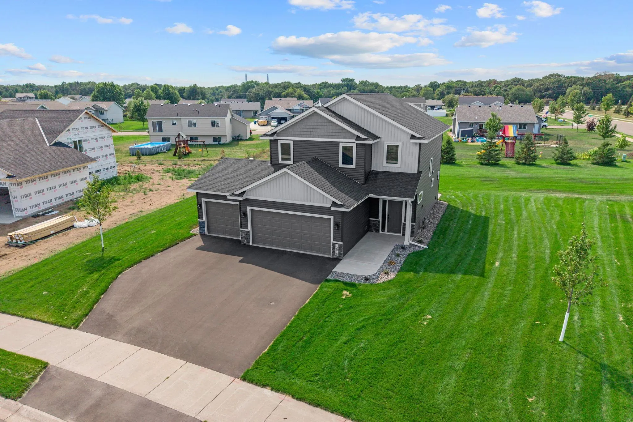 Photo 4 of 12018 41st Se Avenue