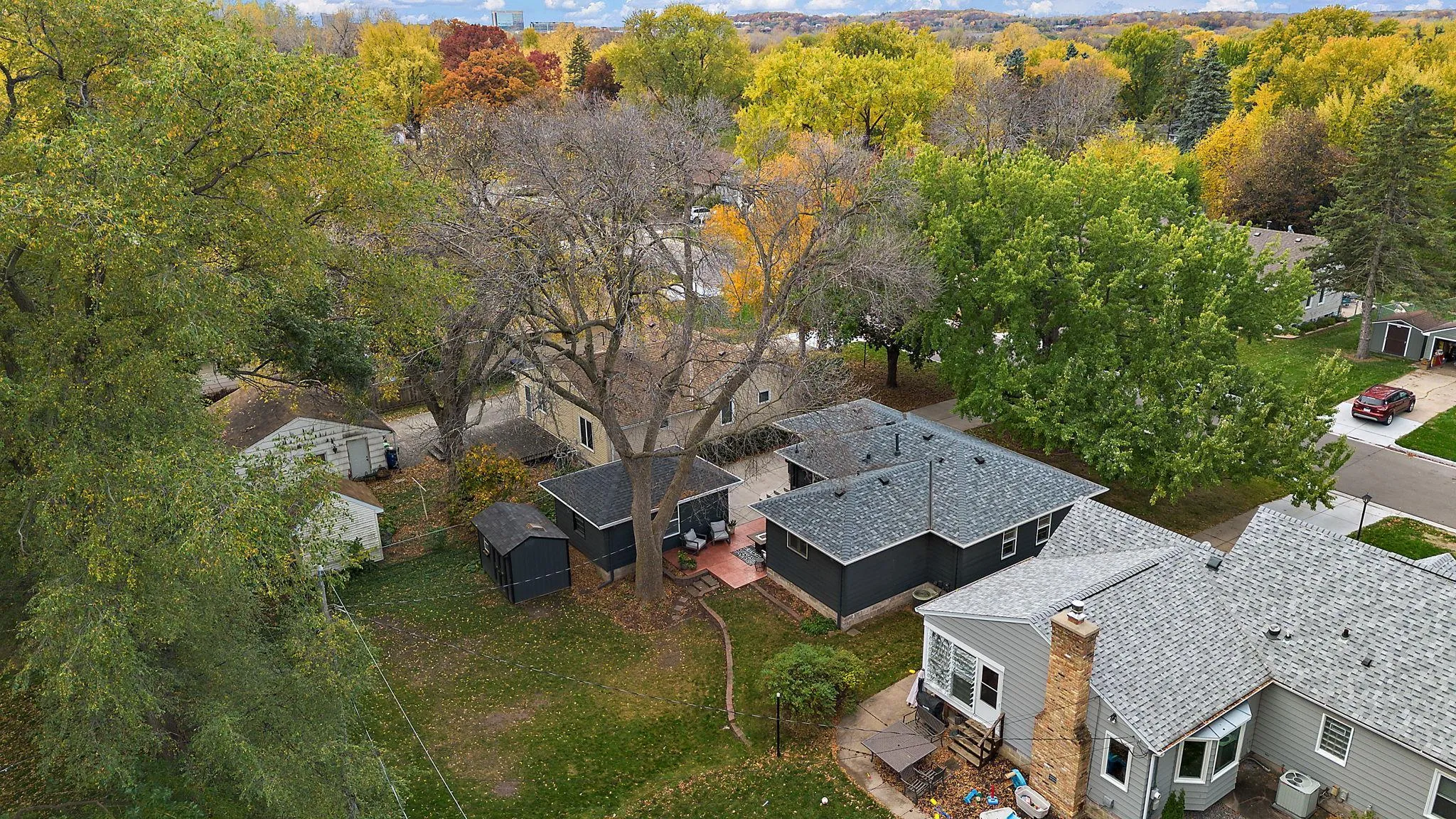 Photo 10 of 411 Jefferson S Avenue