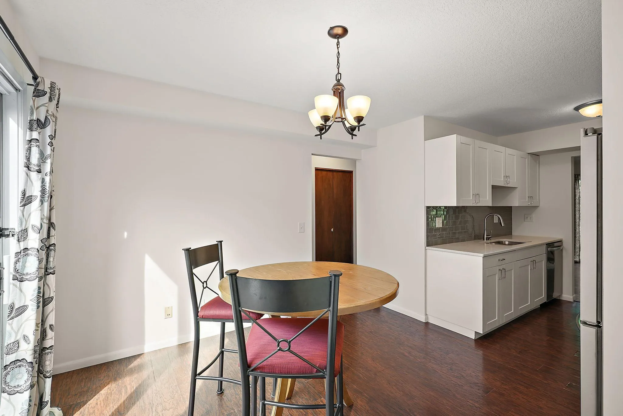 Photo 6 of 4731 Spring Circle