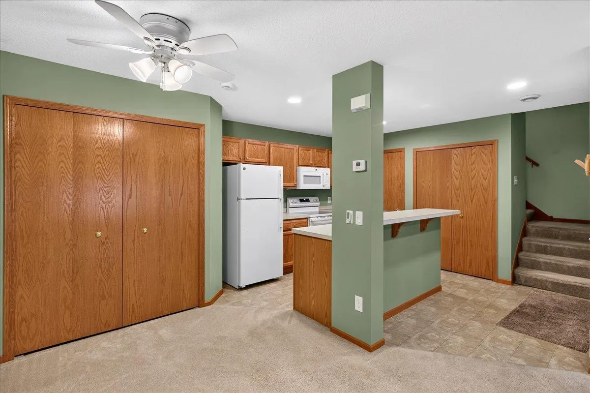 Photo 6 of 7104 Quail Ne Avenue