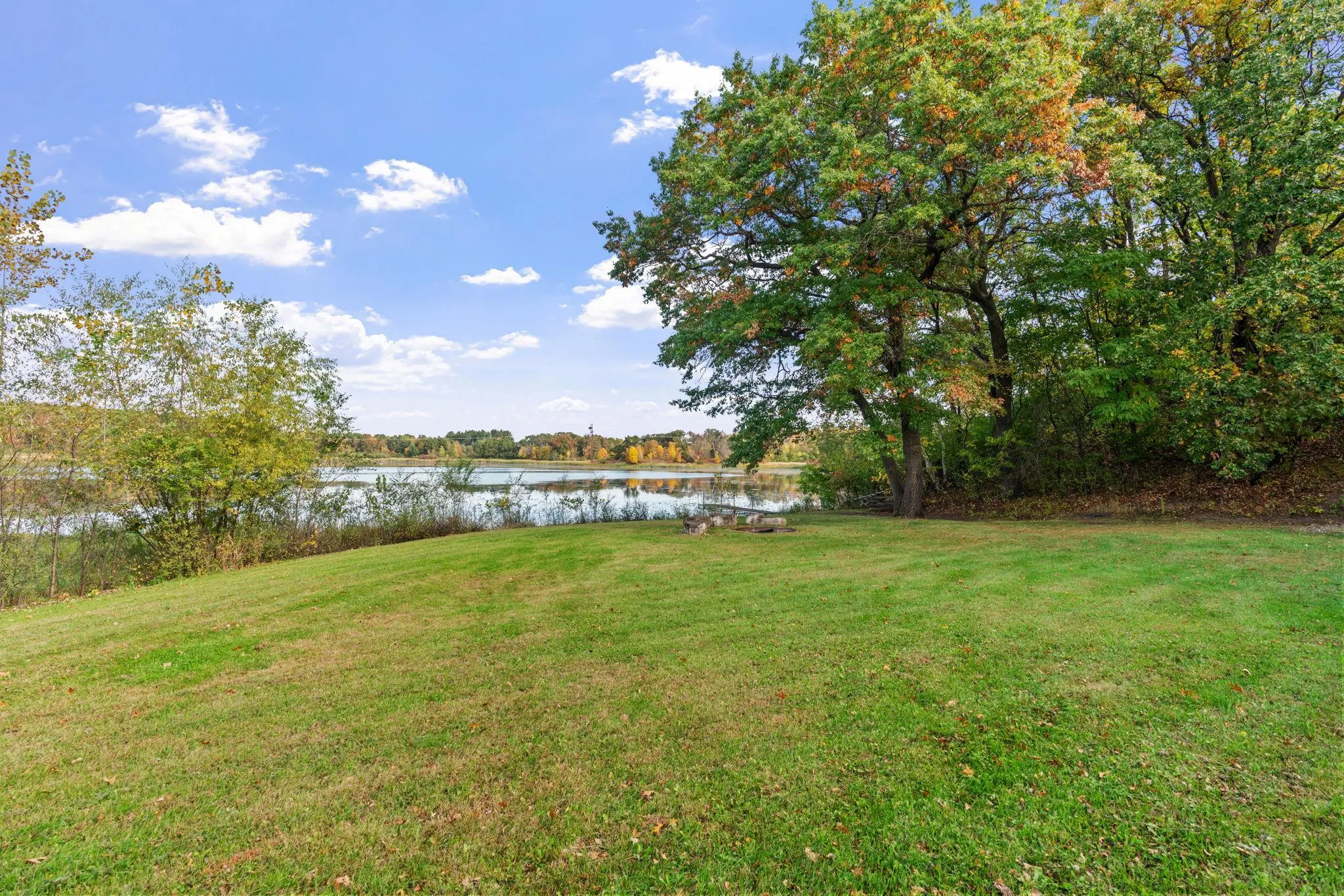 Photo 2 of 10407 175th Nw Avenue