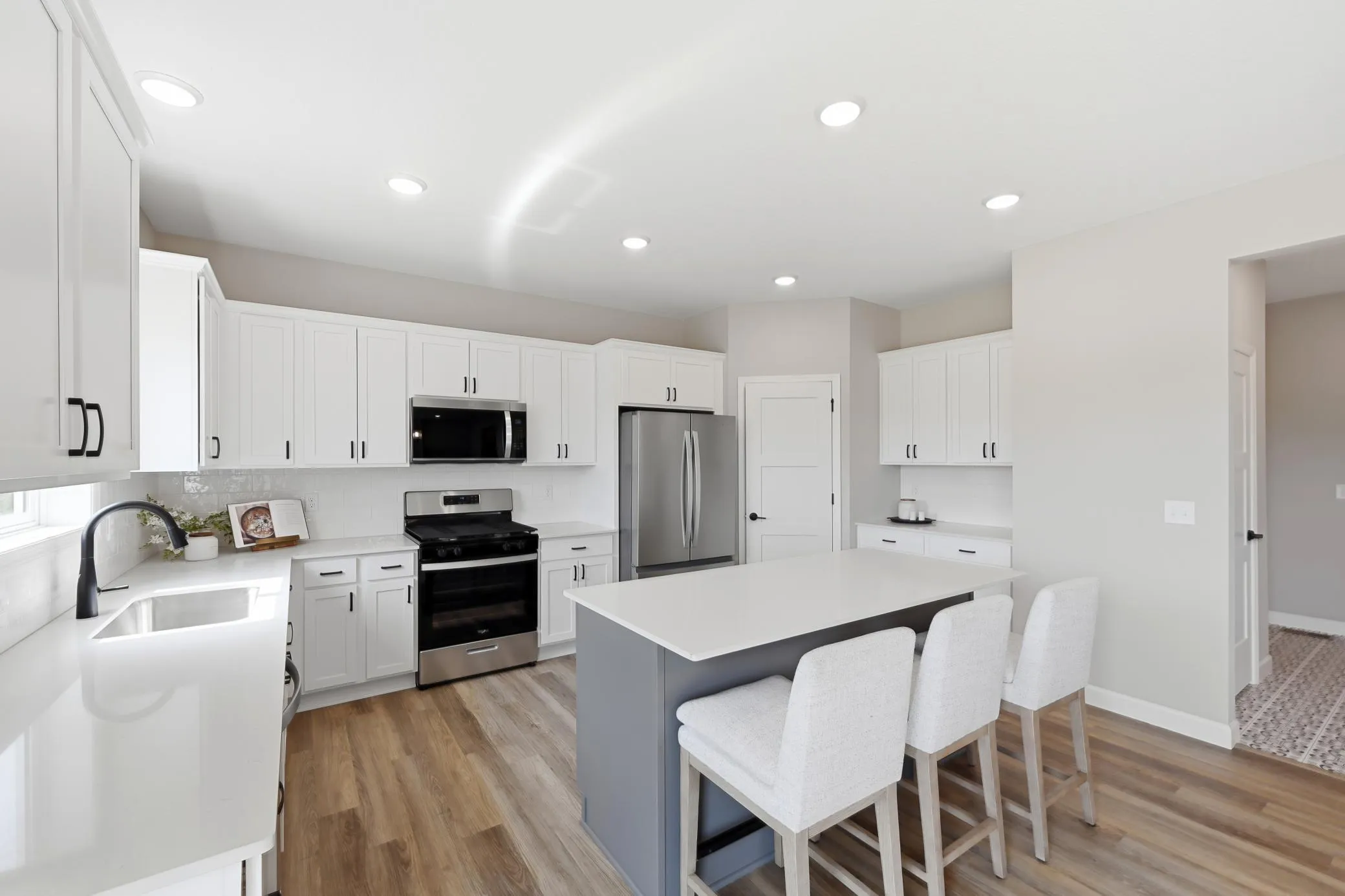 Photo 8 of 4479 86th Ne Street