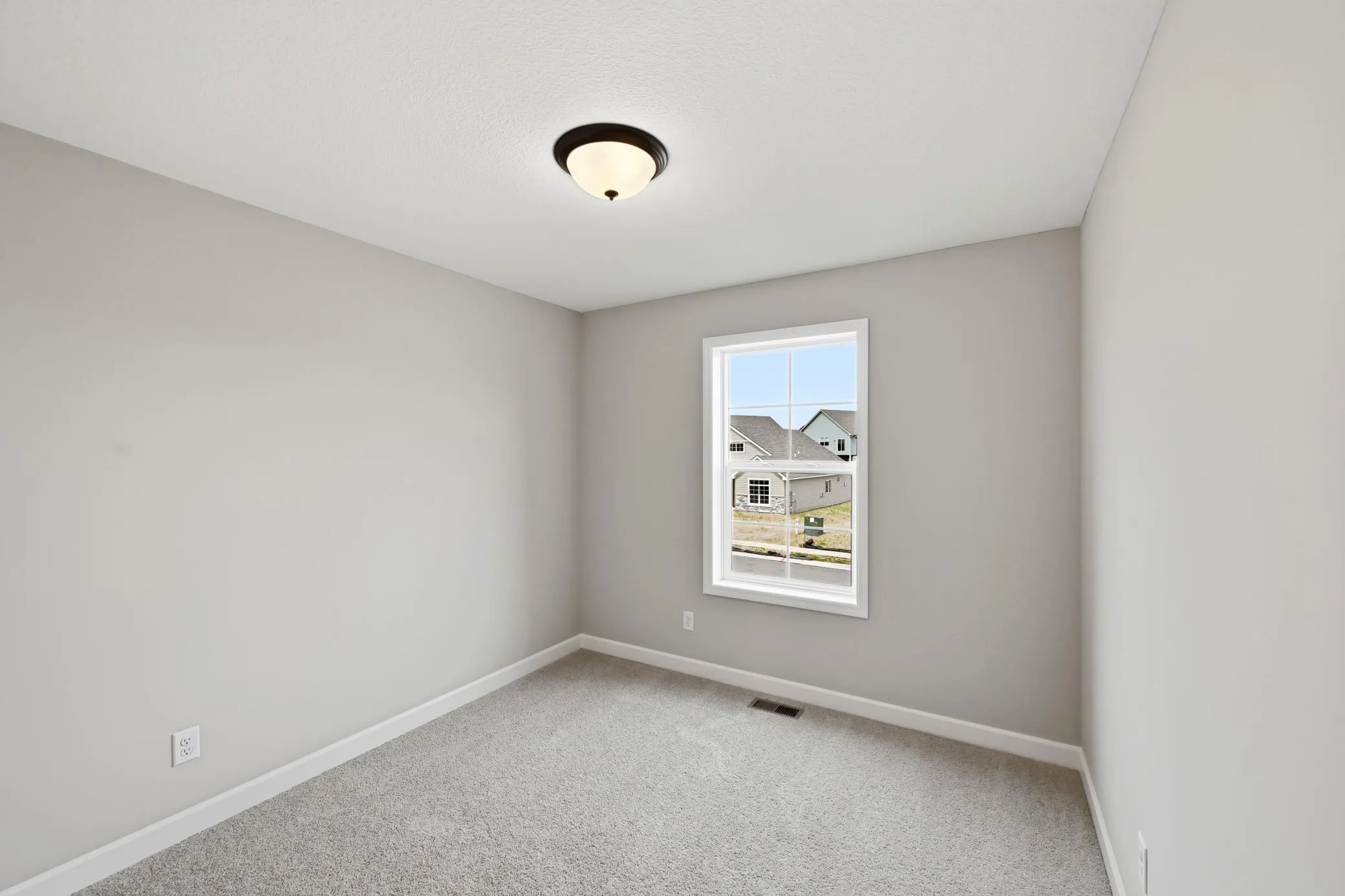 Photo 18 of 4479 86th Ne Street
