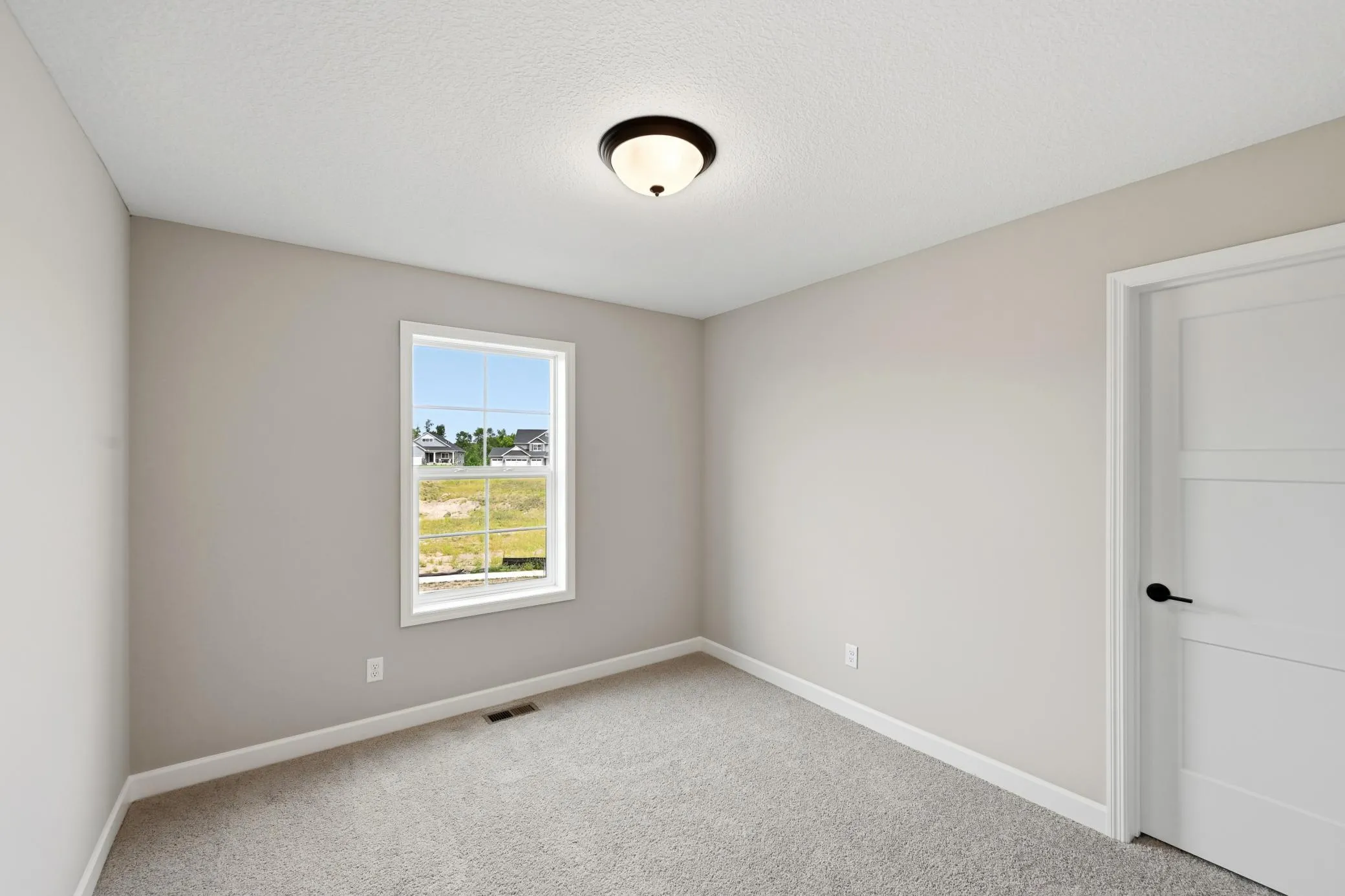 Photo 17 of 4479 86th Ne Street