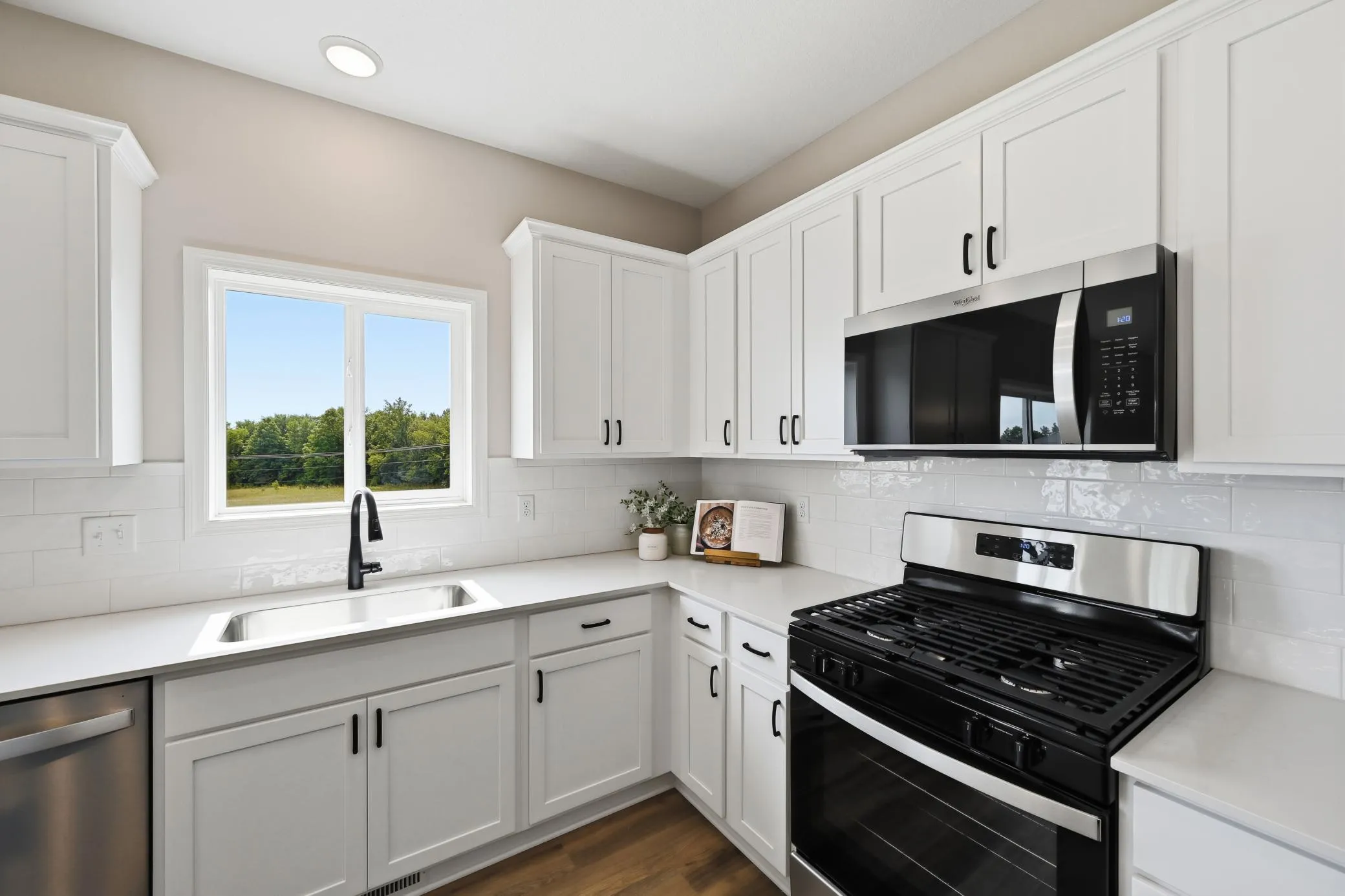 Photo 10 of 4479 86th Ne Street