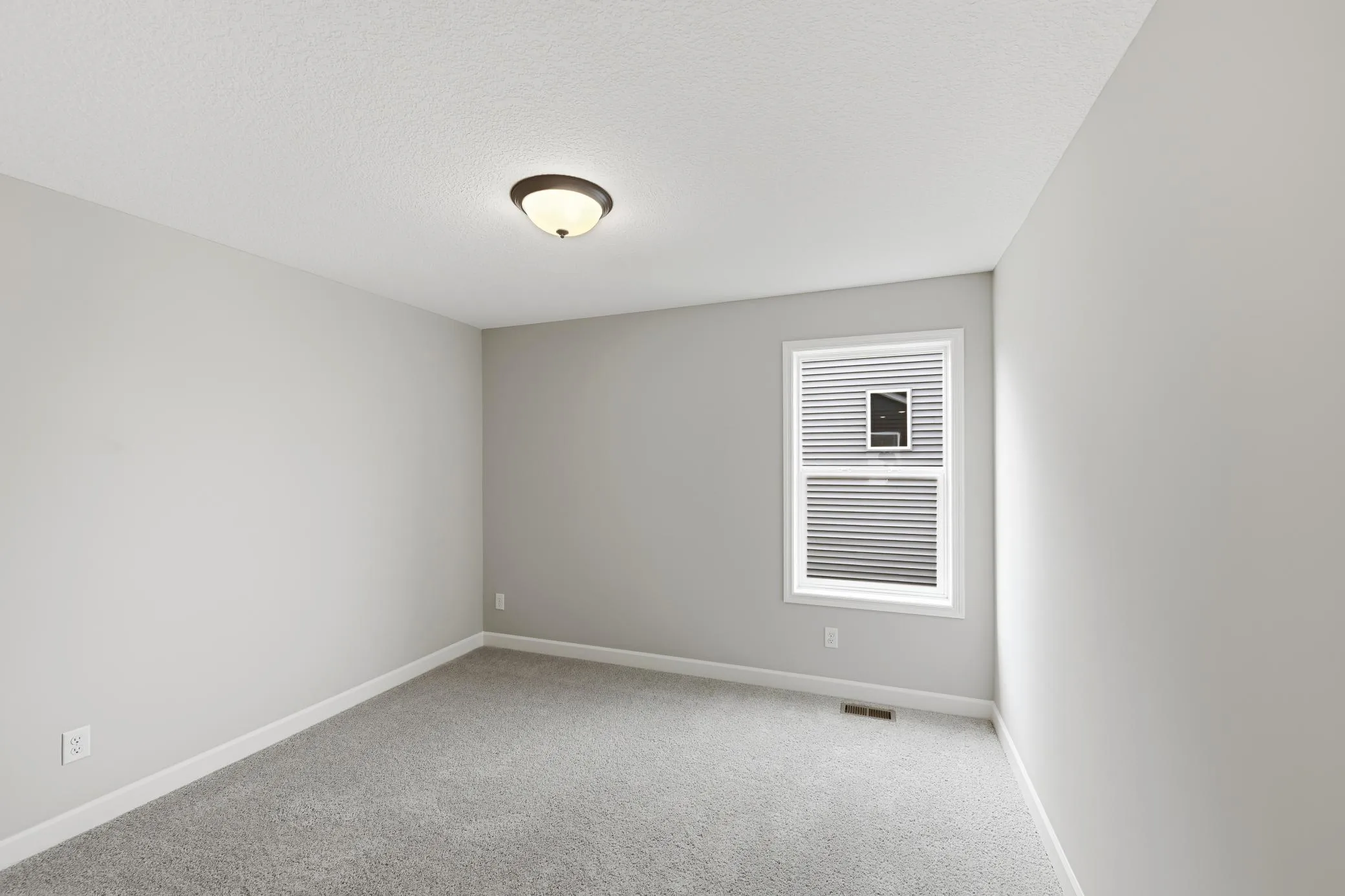 Photo 20 of 4479 86th Ne Street