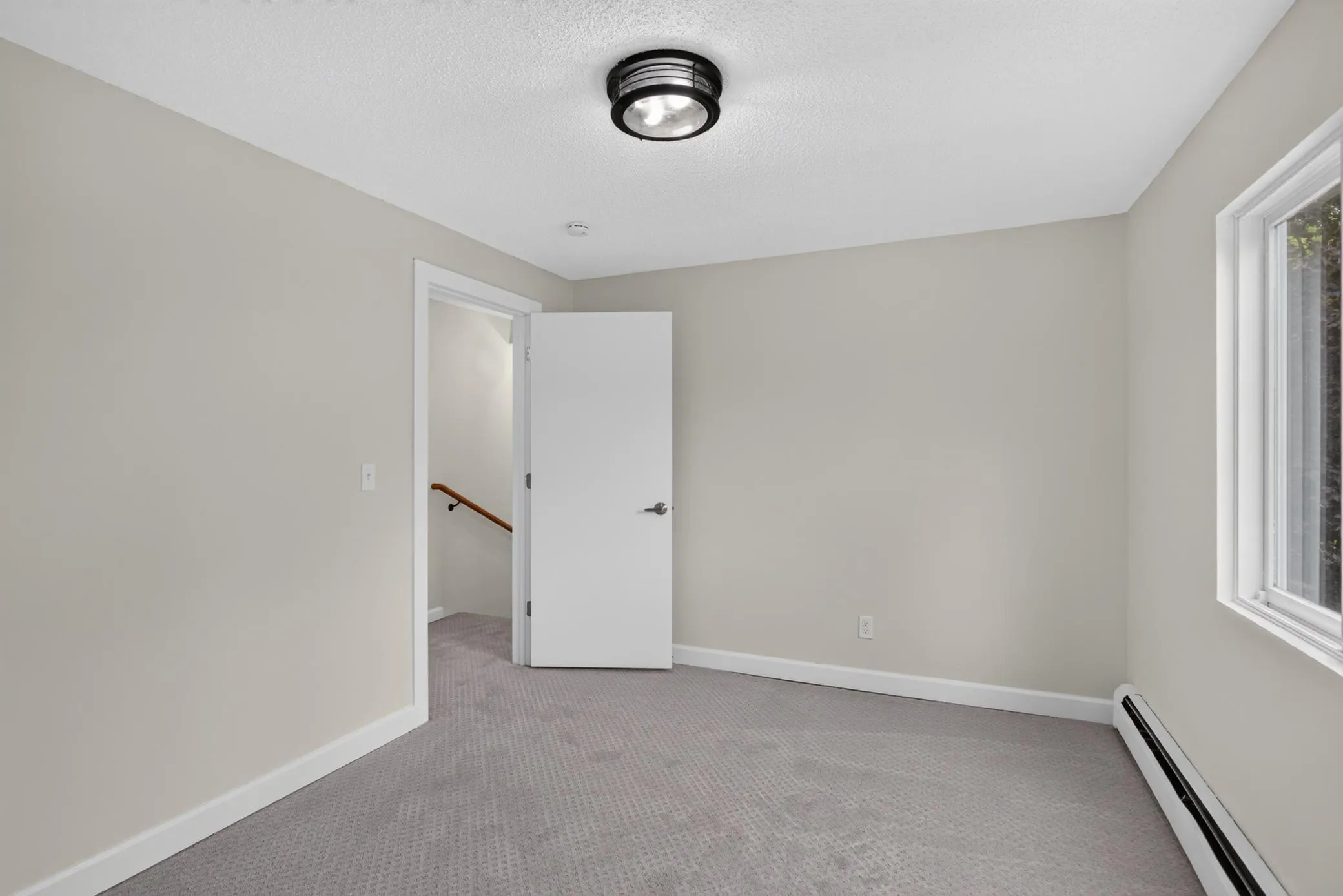 Photo 23 of 909 8th S Avenue