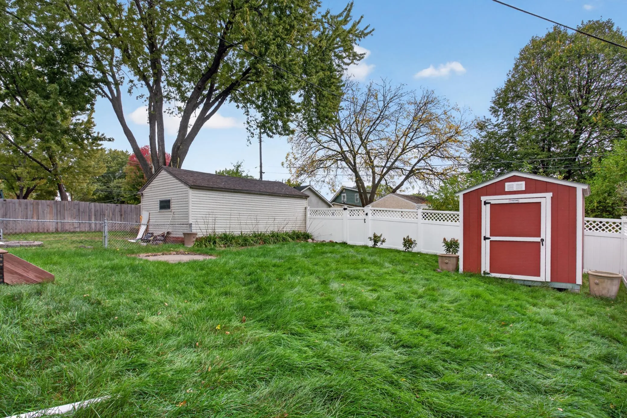 Photo 32 of 909 8th S Avenue