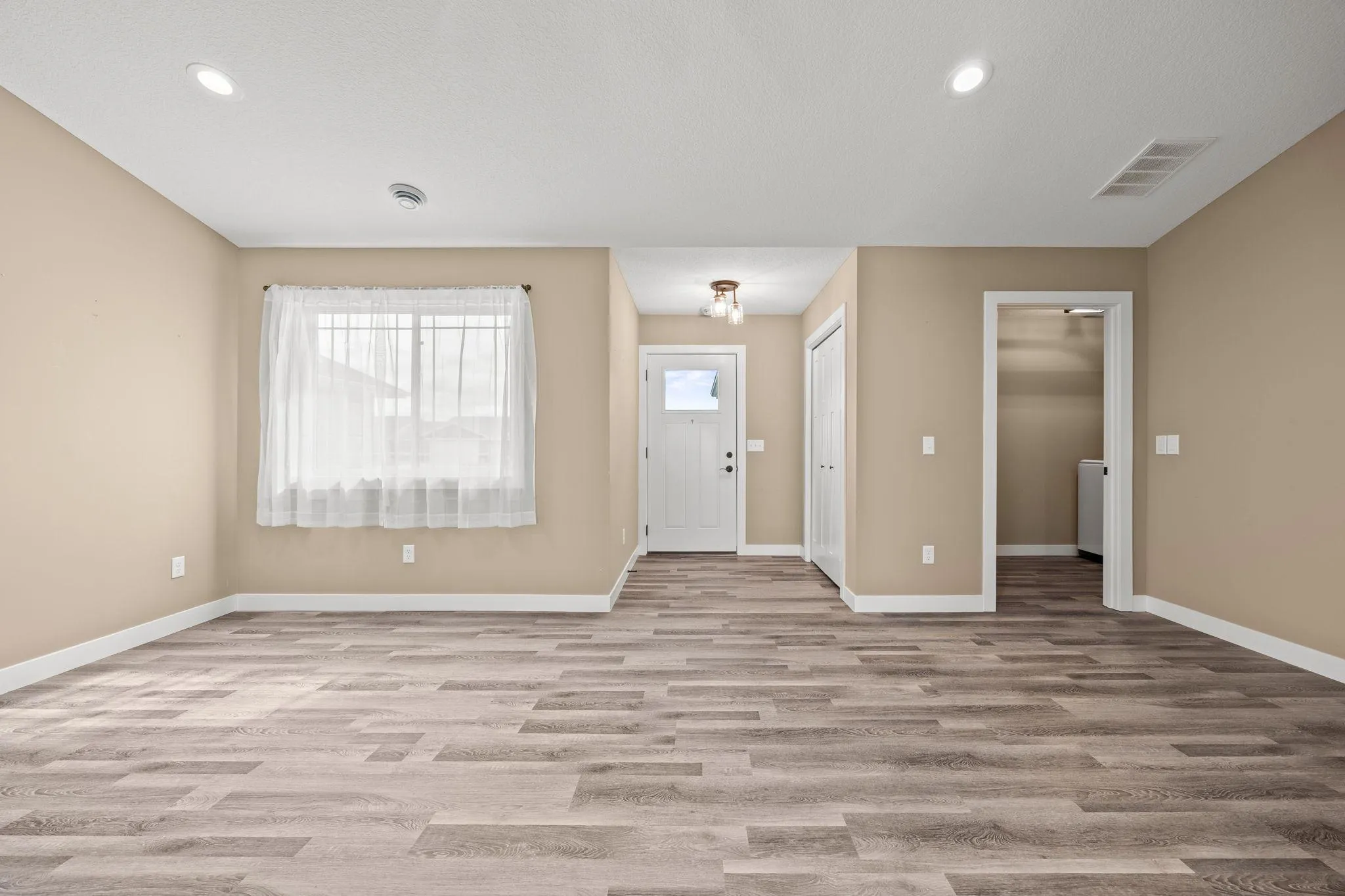 Photo 10 of 38820 Maple Court
