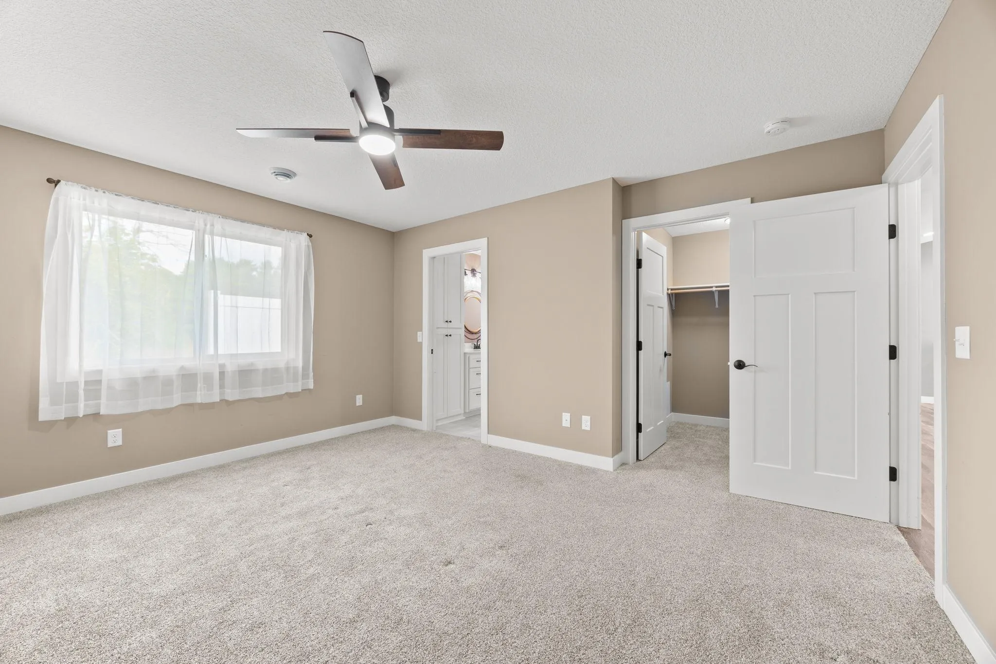 Photo 13 of 38820 Maple Court