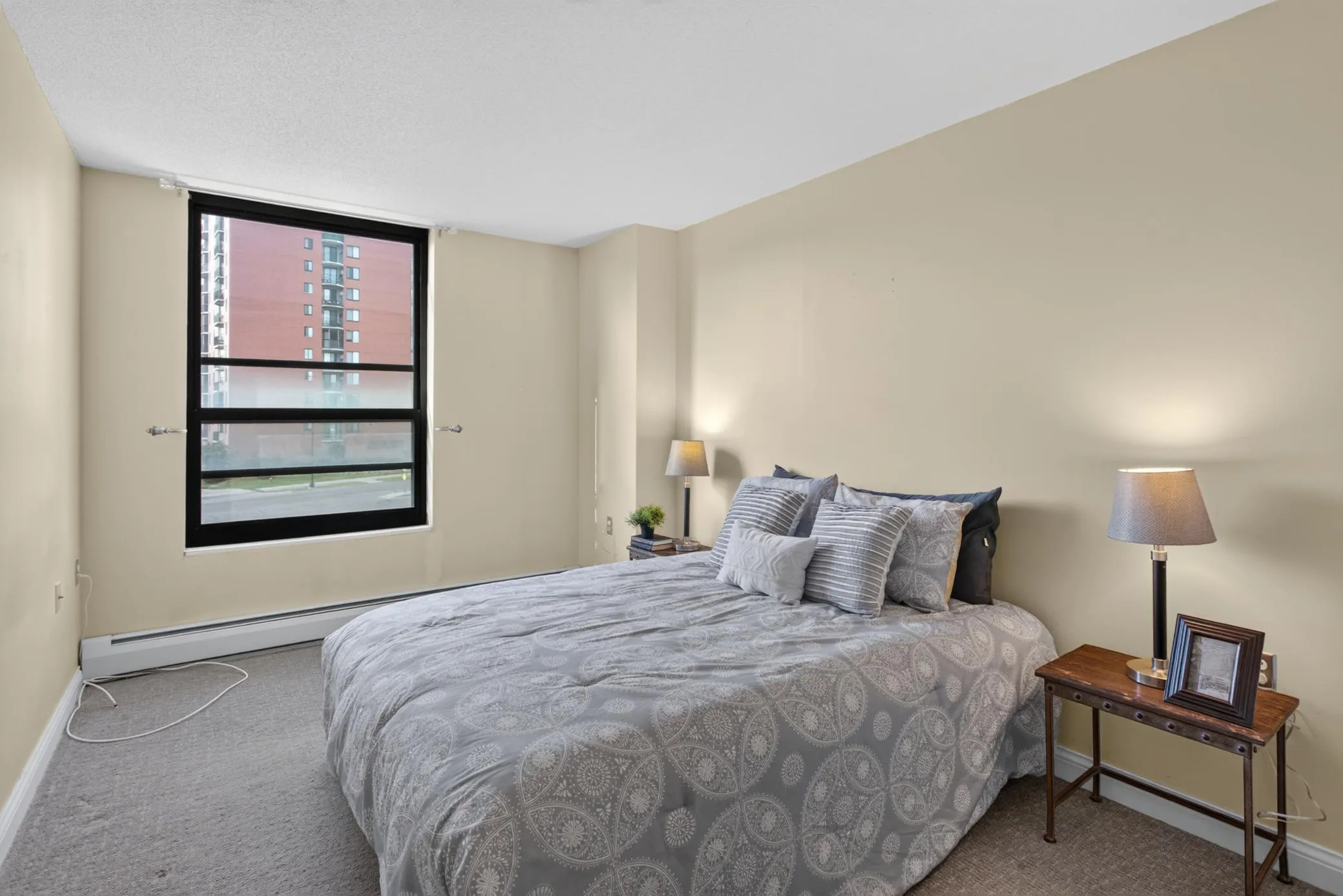 Photo 7 of 6615 Lake Shore S Drive Unit 304