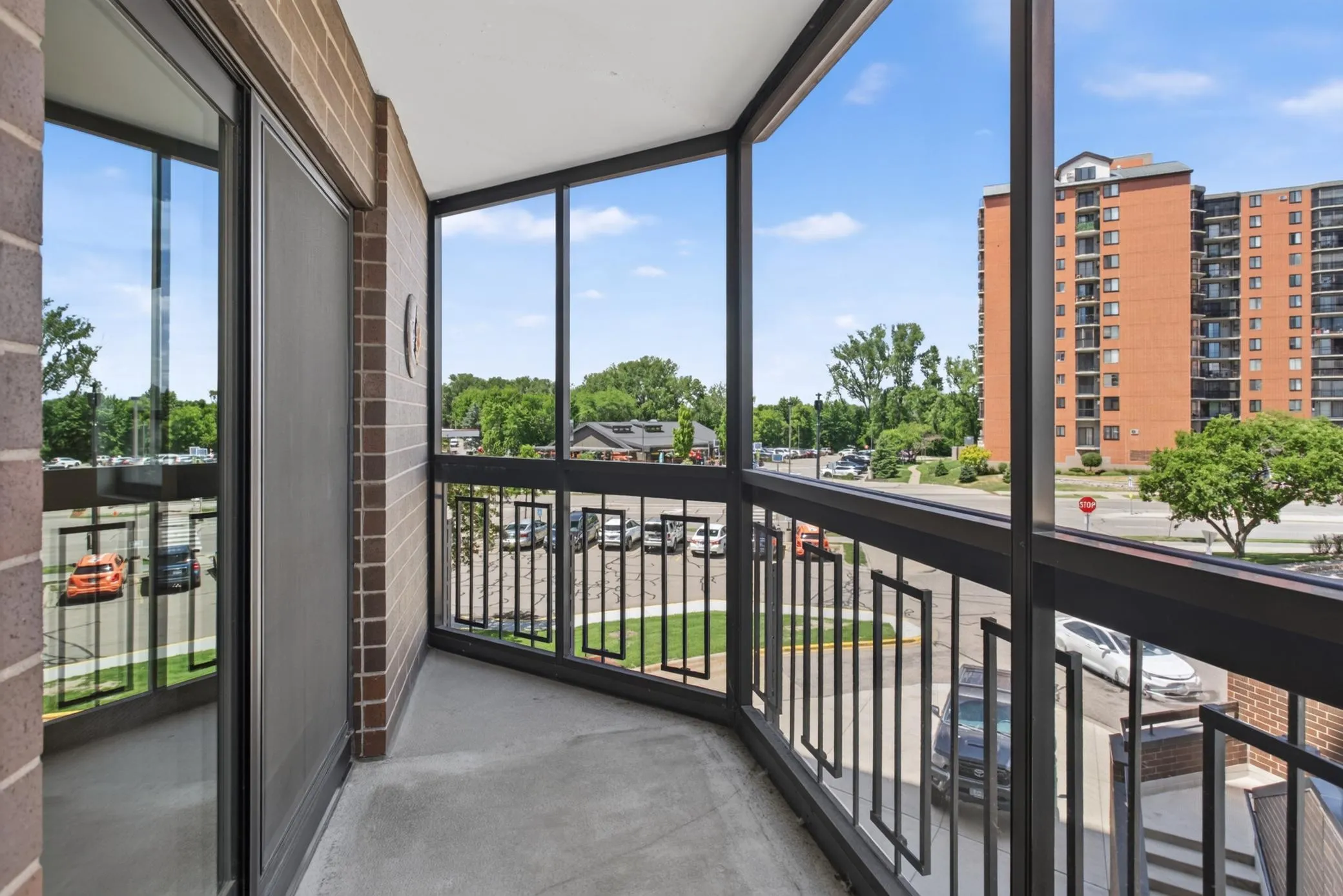 Photo 9 of 6615 Lake Shore S Drive Unit 304
