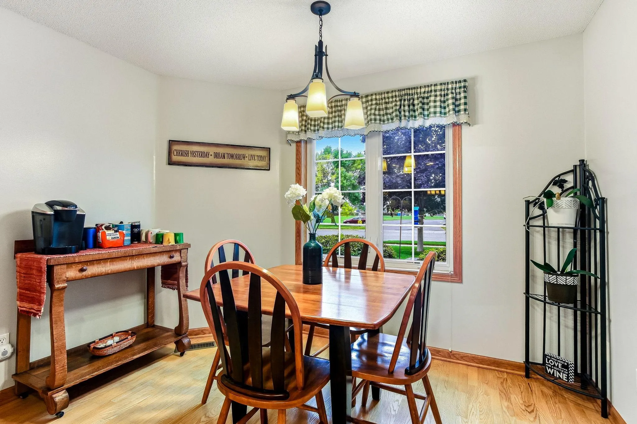 Photo 11 of 13678 Bradley Boulevard