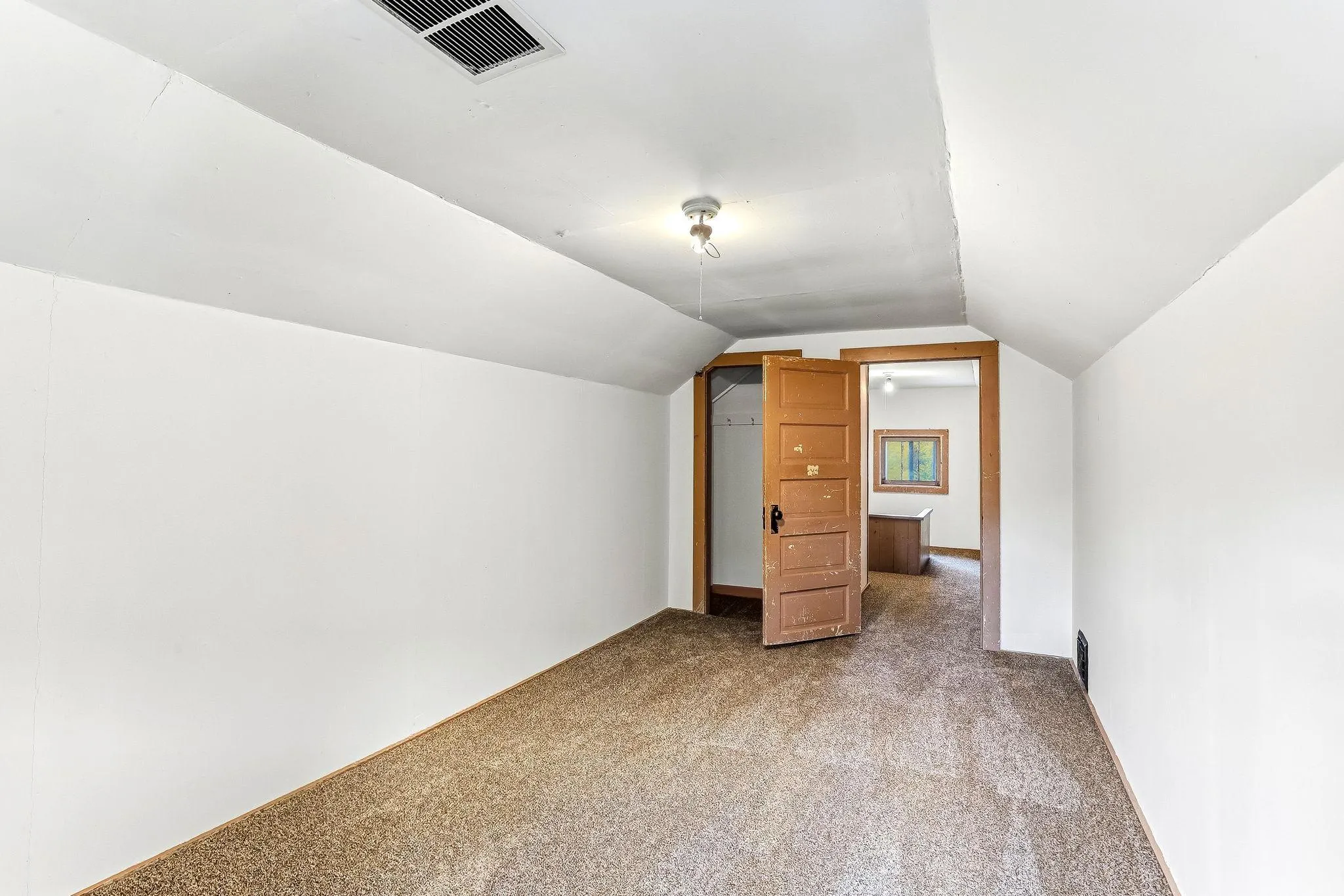 Photo 17 of 247 W 6th Street