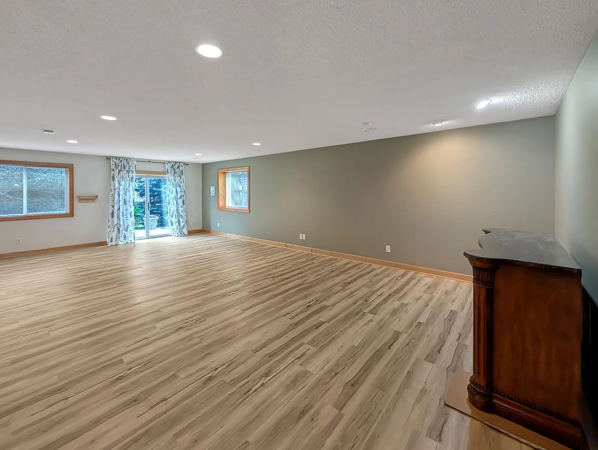 Photo 16 of 22516 Evergreen Circle