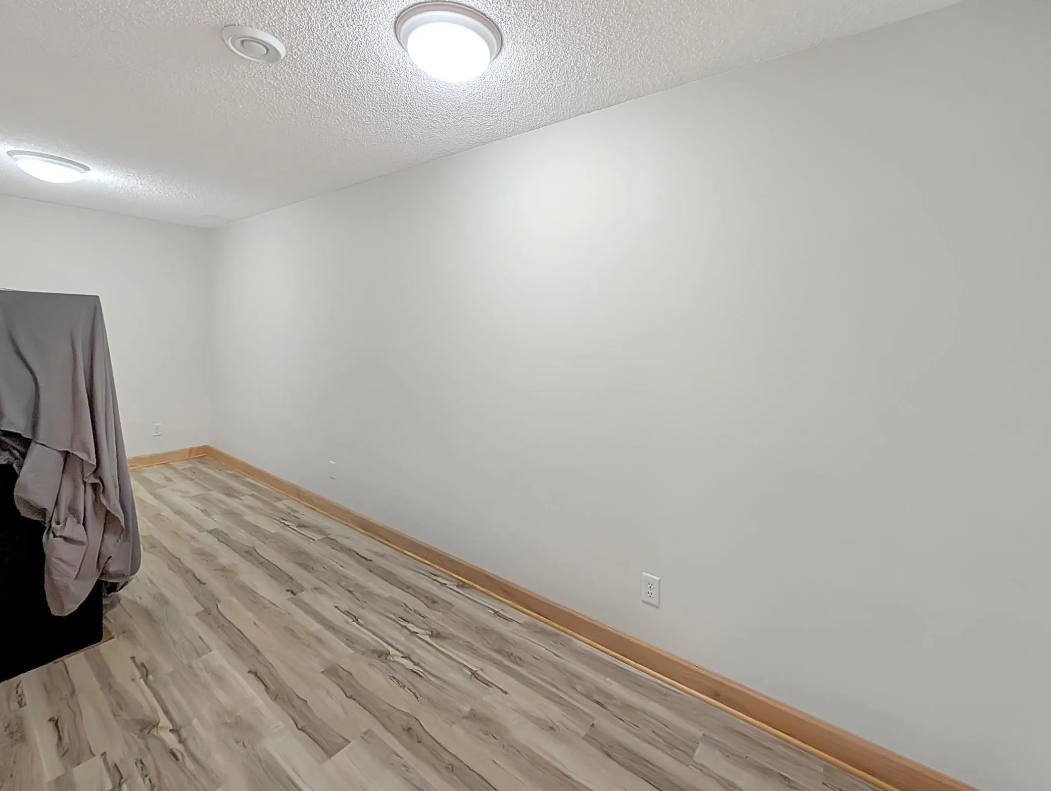 Photo 18 of 22516 Evergreen Circle