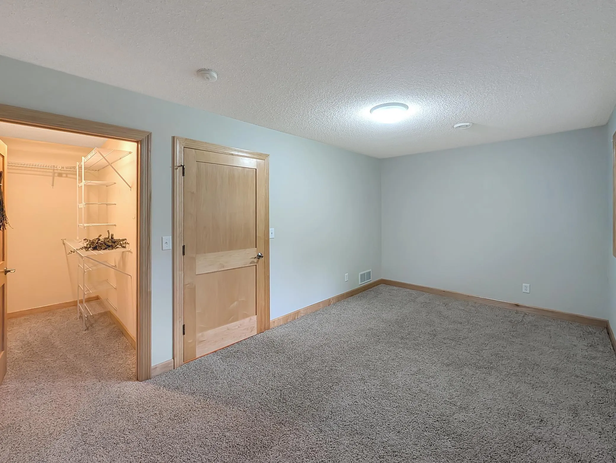 Photo 13 of 22516 Evergreen Circle
