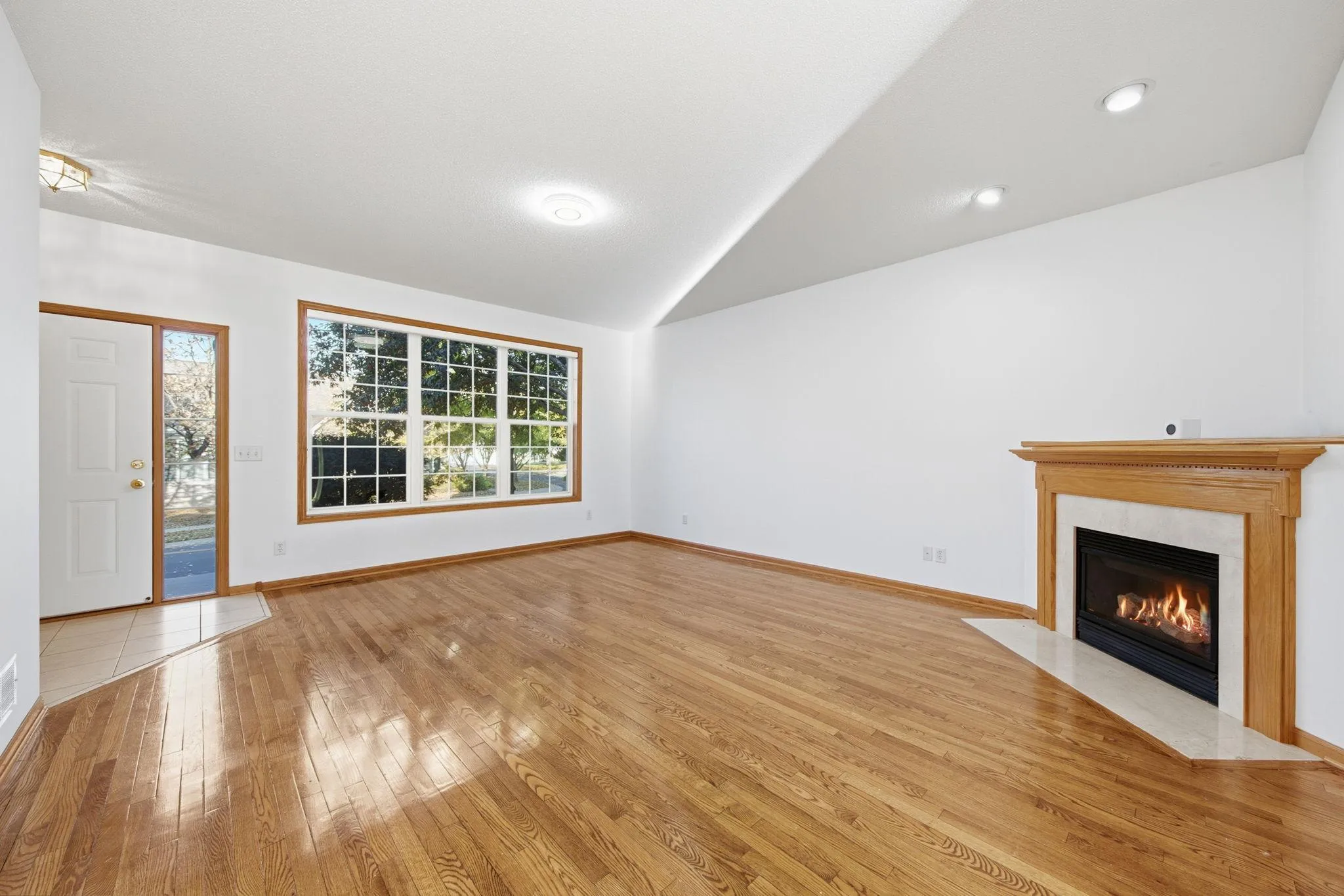 Photo 4 of 9769 Gable Drive