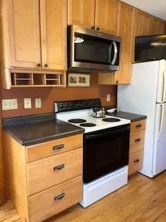Photo 5 of 8163 27th Se Street