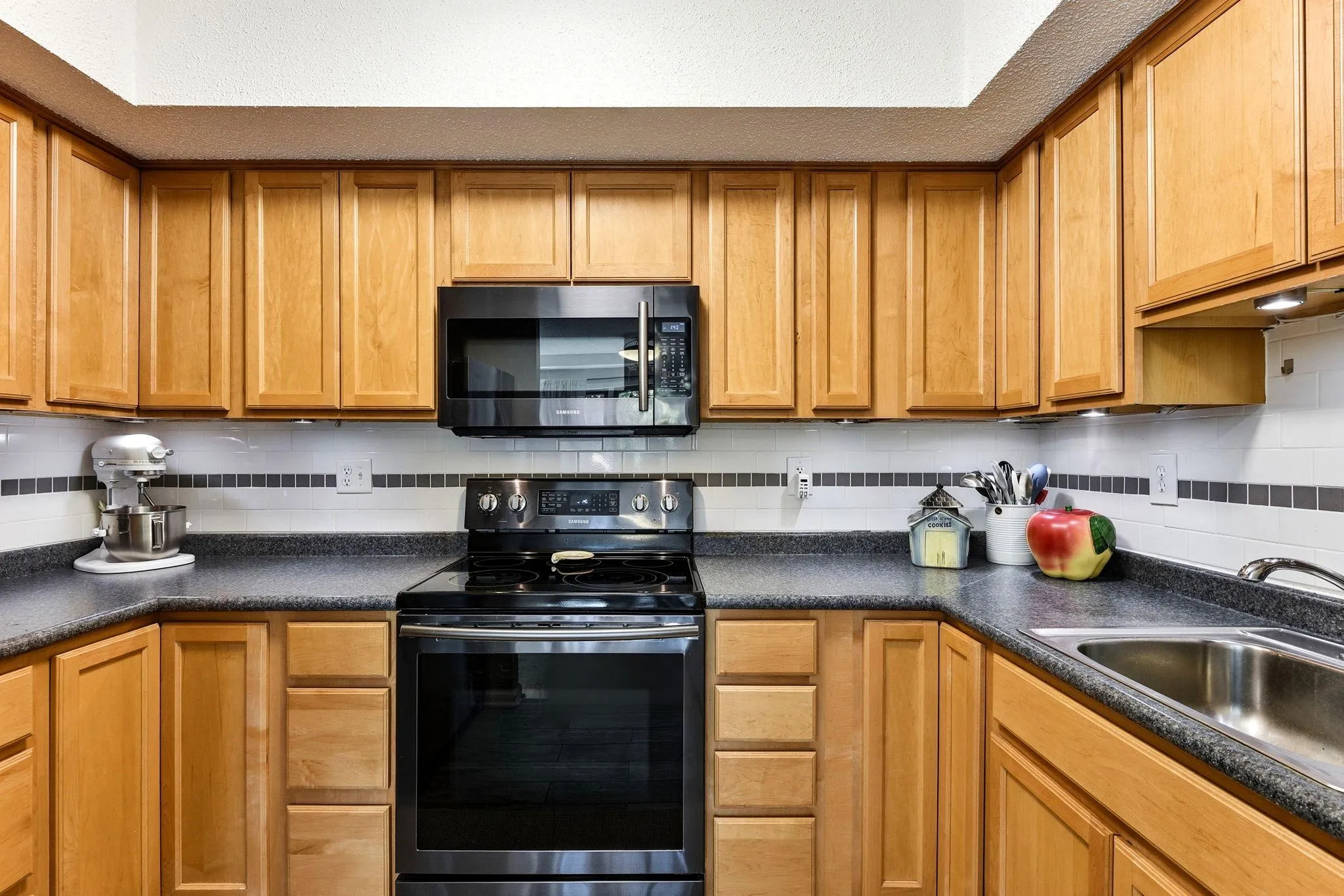 Photo 15 of 6305 Colony Way Unit 2b