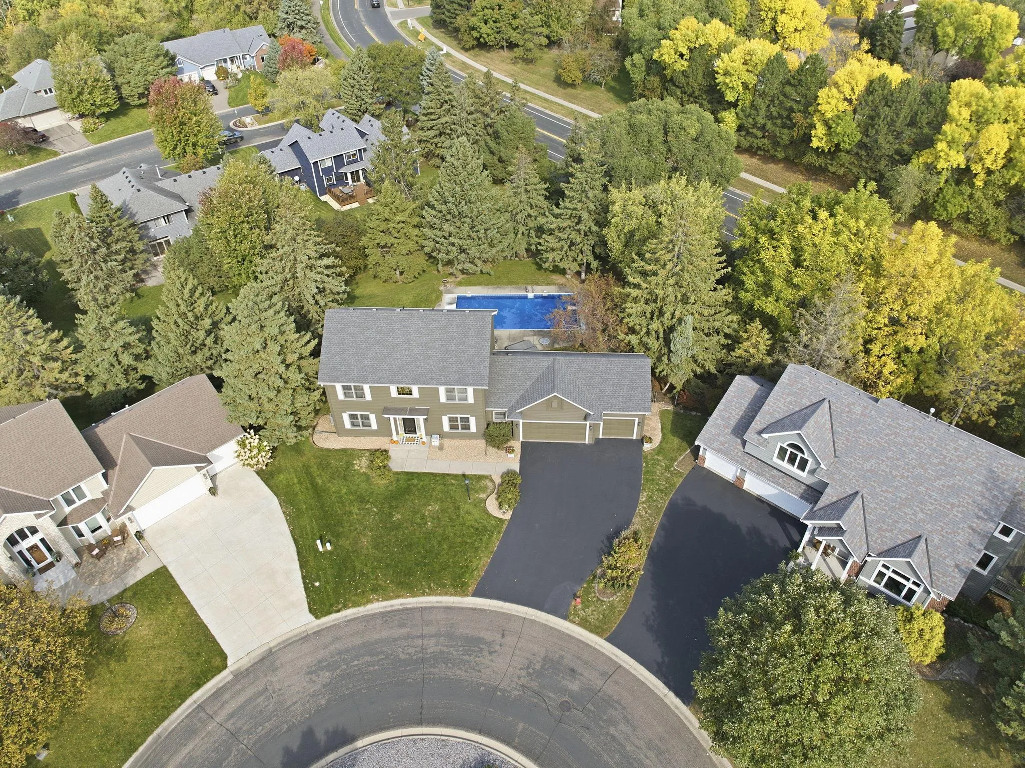 Photo 4 of 1533 Wexford Court