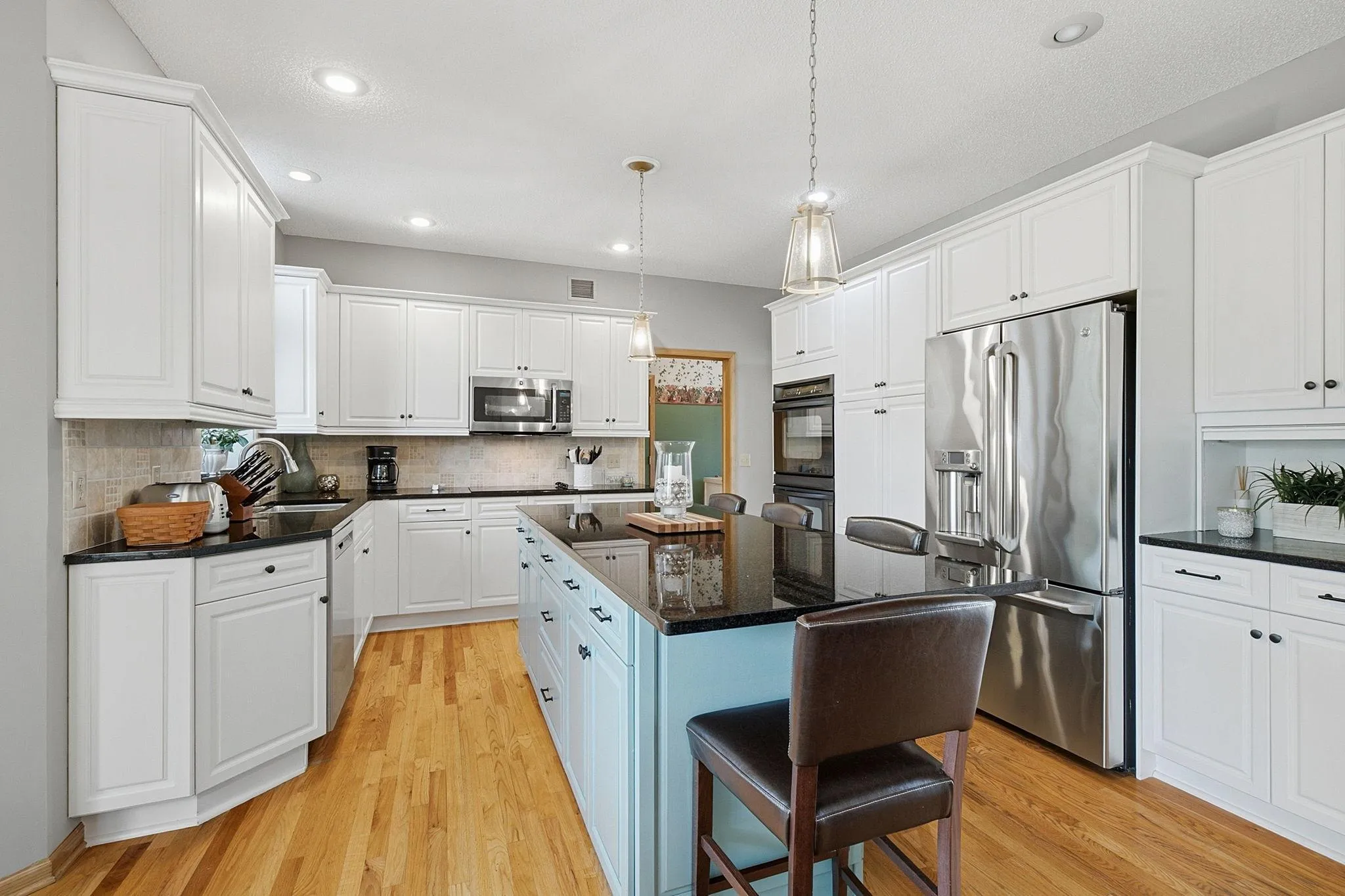 Photo 6 of 1533 Wexford Court